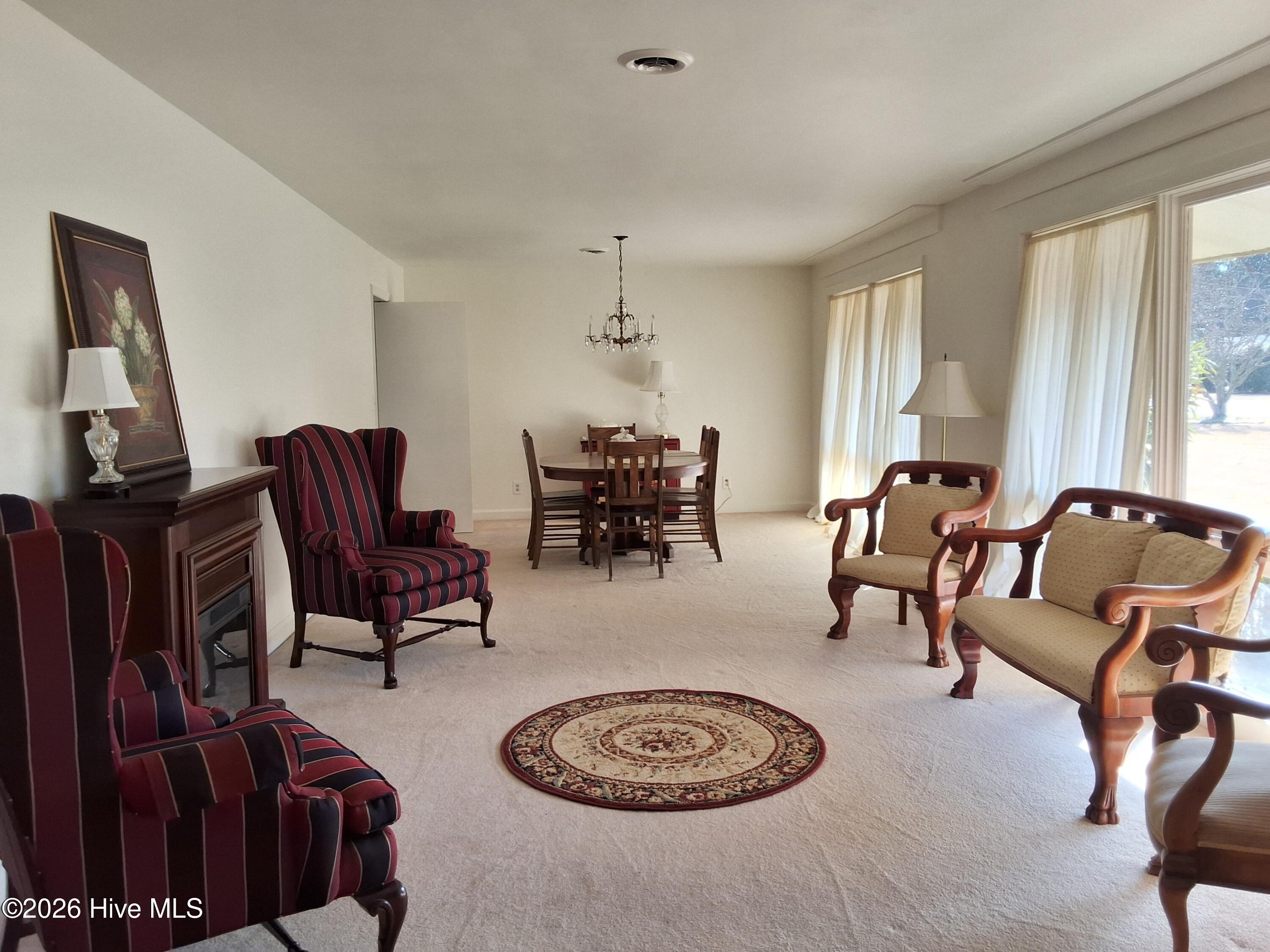 503 Anderson Street Property Photo 6