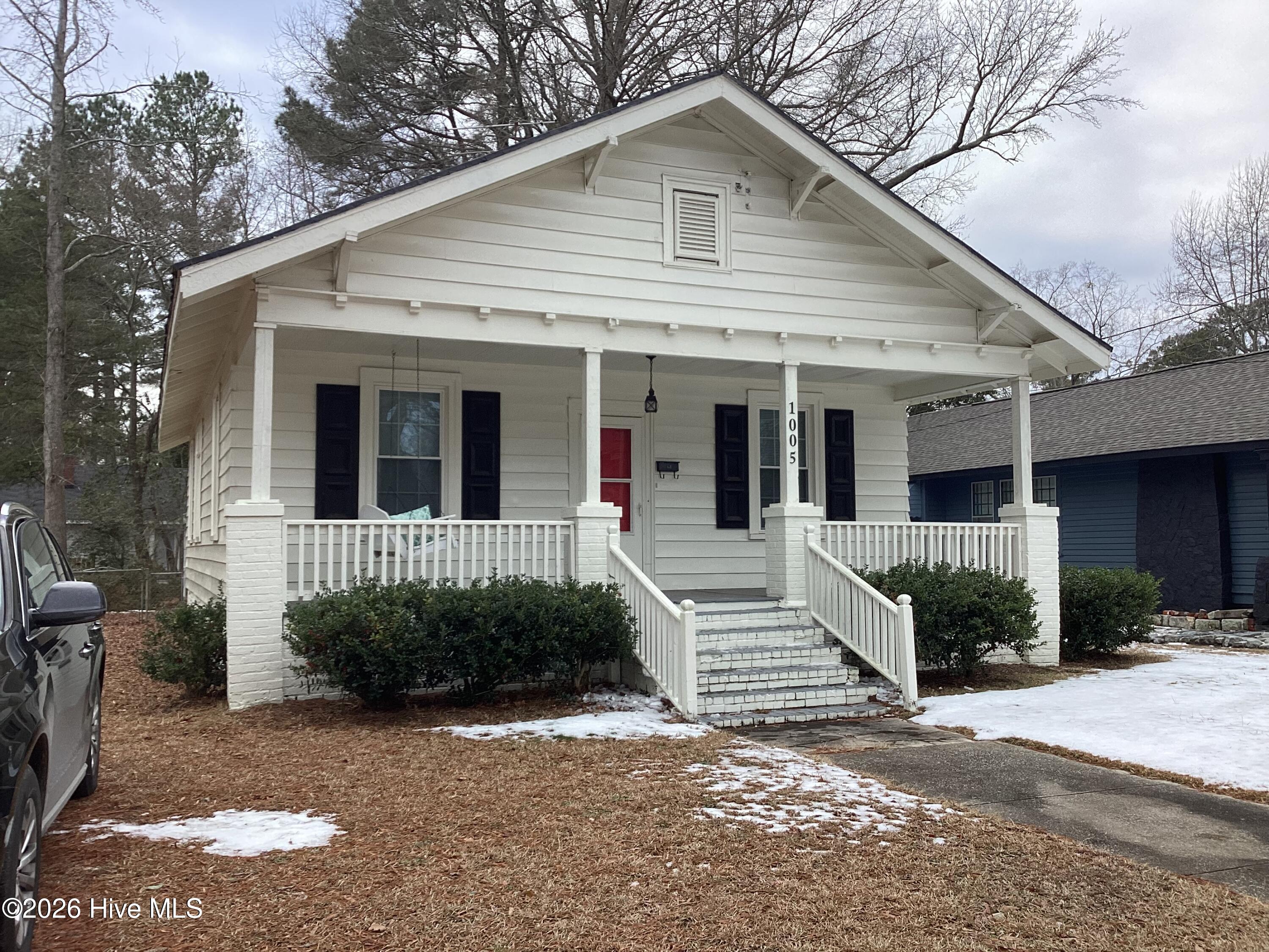 1005 Sunset Avenue Property Photo 1