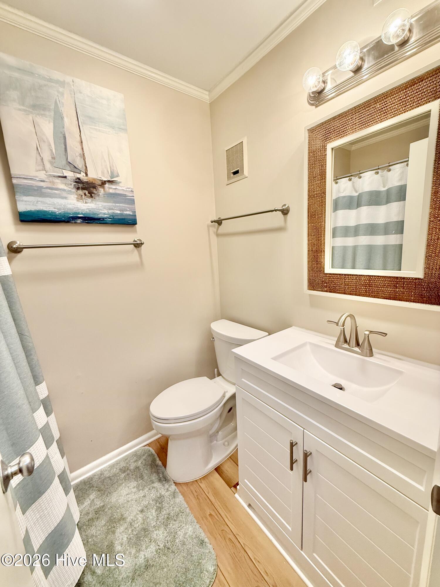 2511 W Fort Macon Road 211-b Property Photo 13