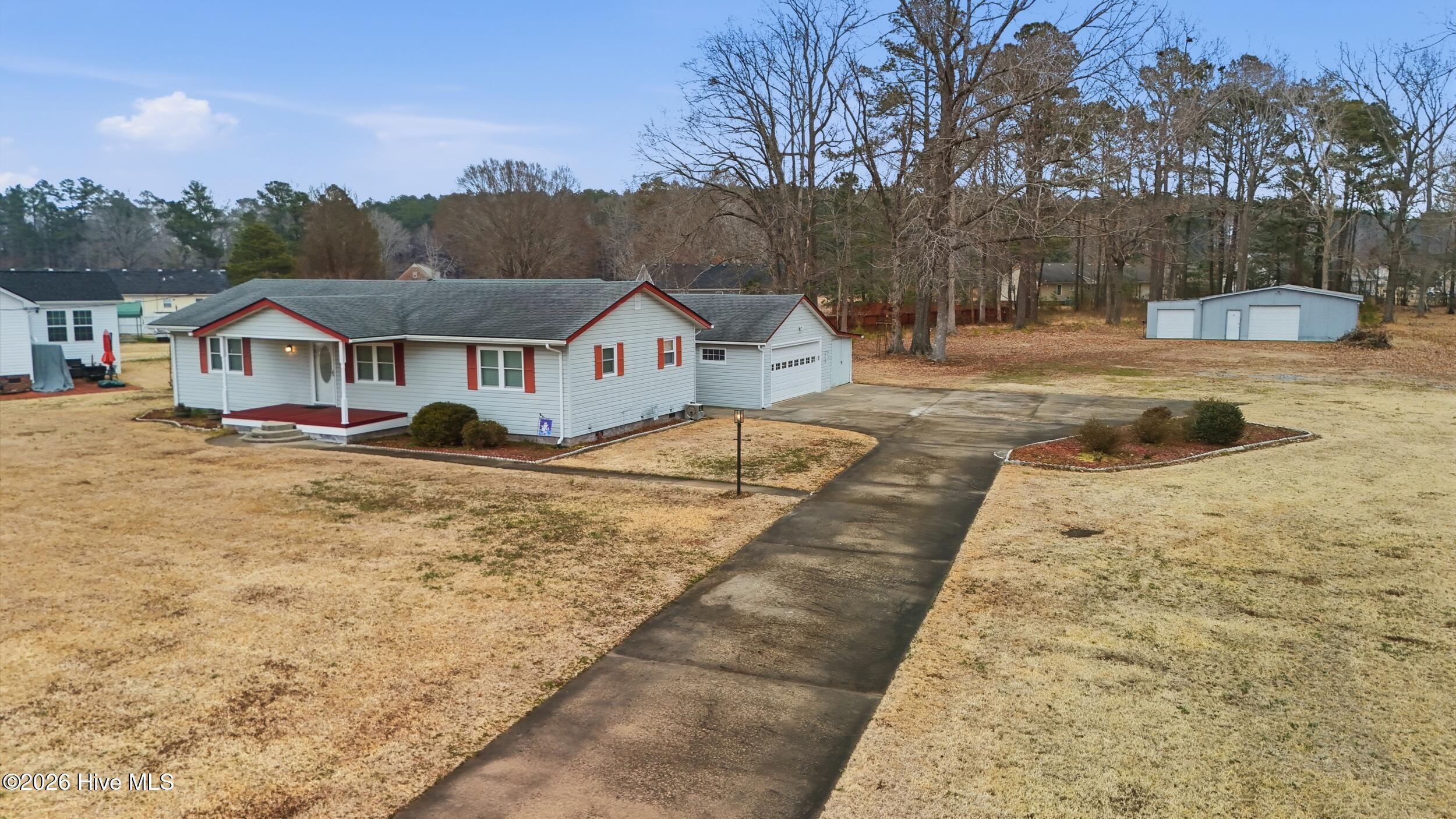 1392 Nixonton Road Property Photo 1
