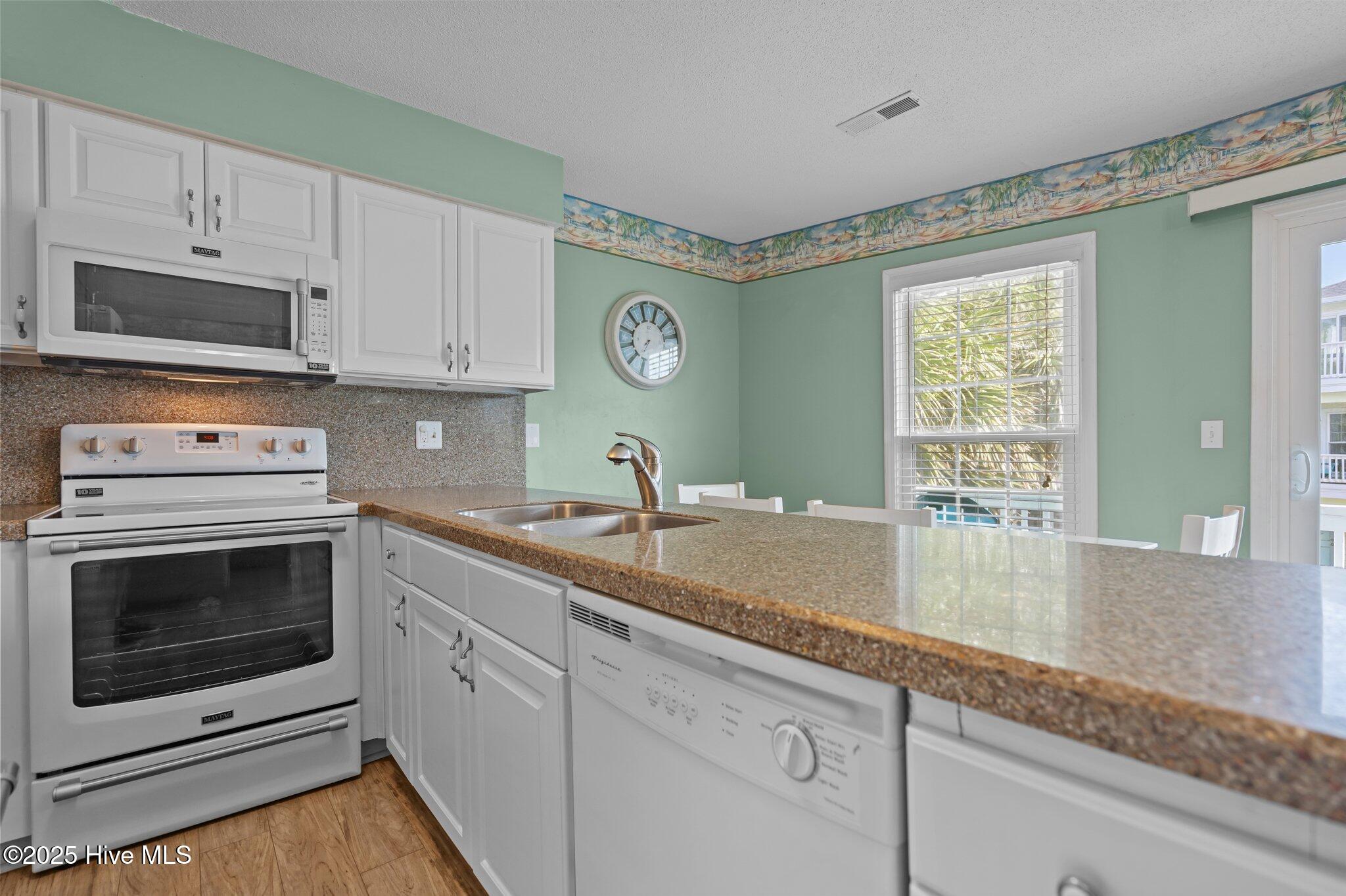 1314 Lake Park Boulevard S A4 Property Photo 14