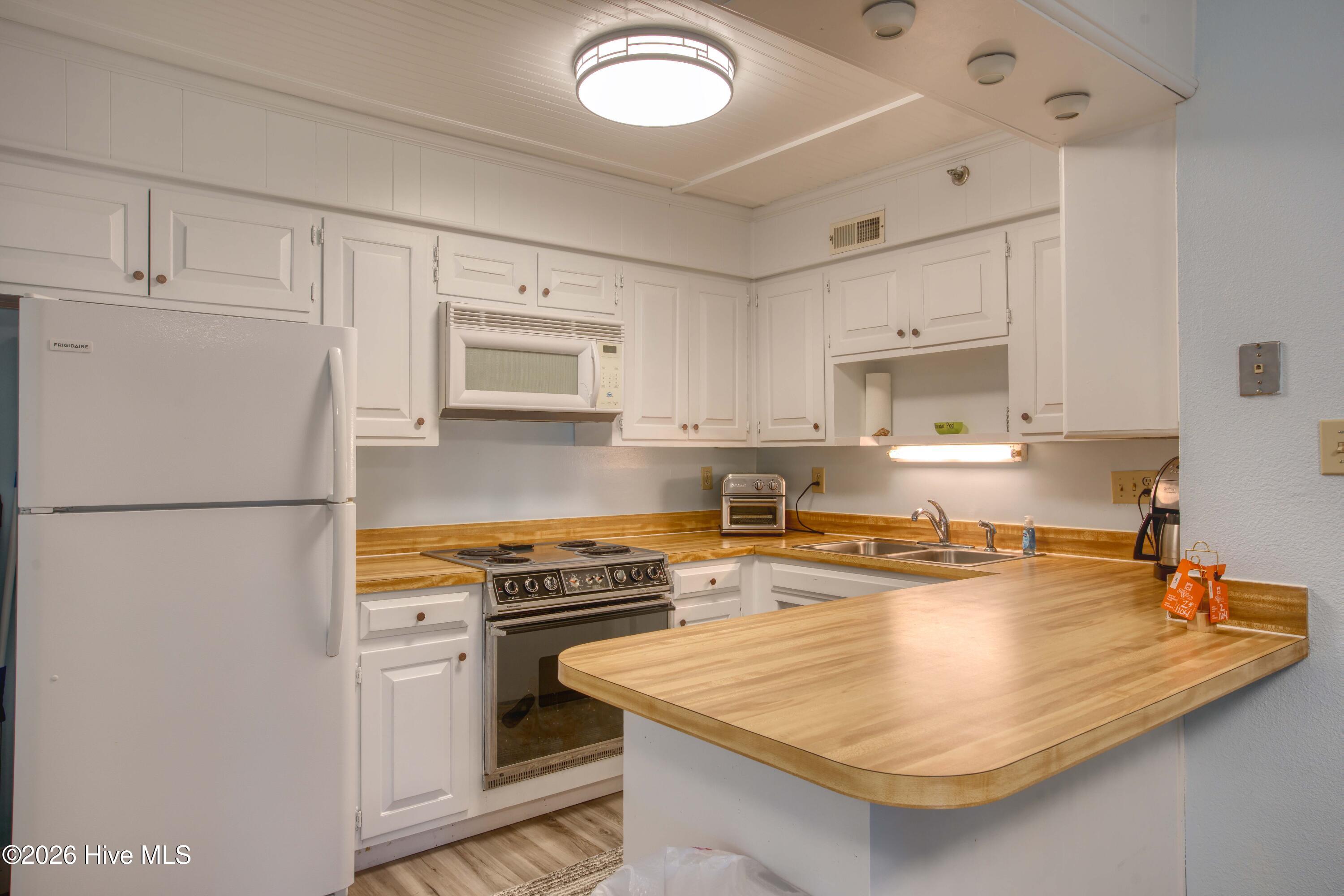 1896 New River Inlet Road Unit 1104 Property Photo 7