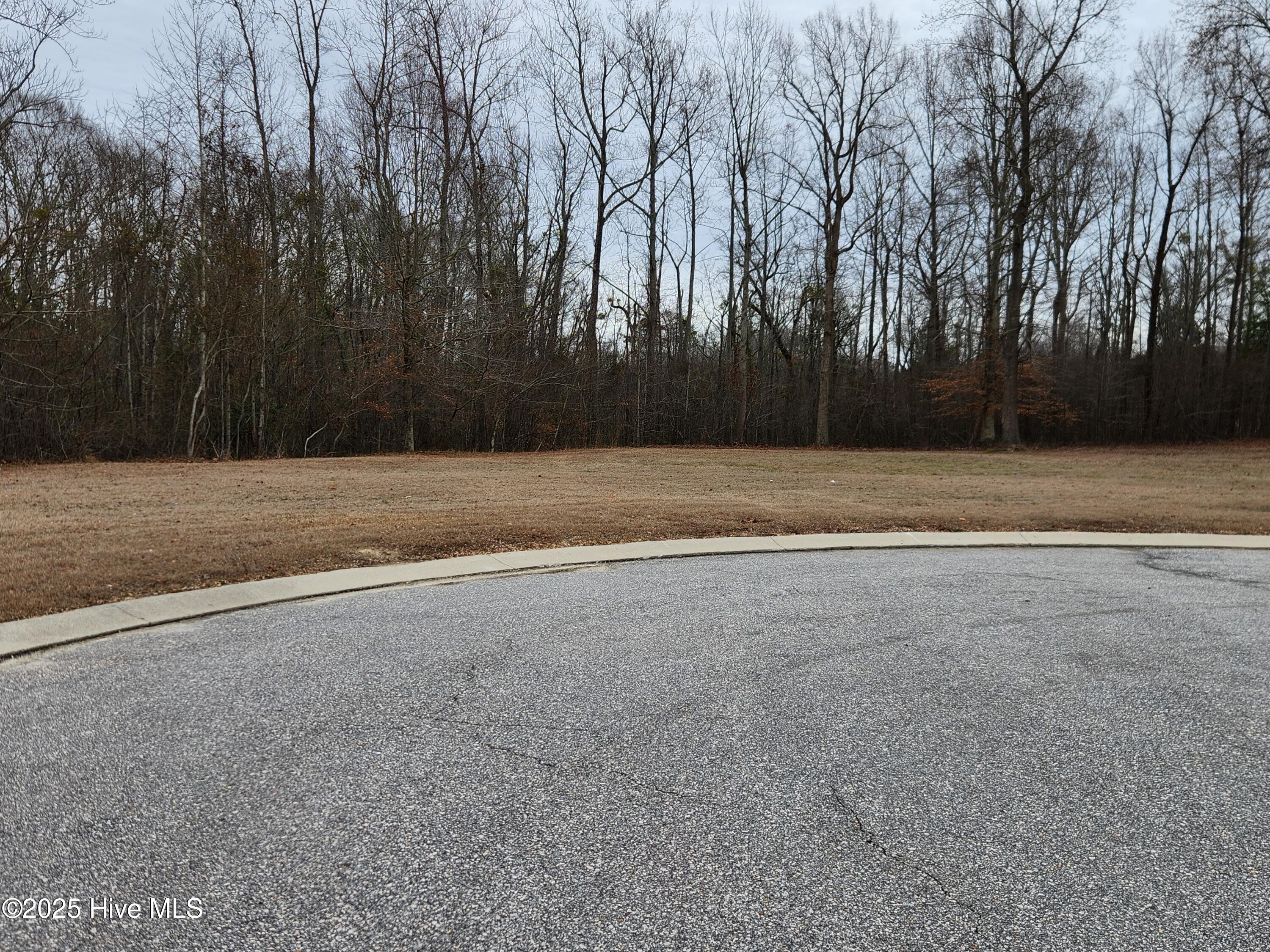 109 80 Noble Court Property Photo 27