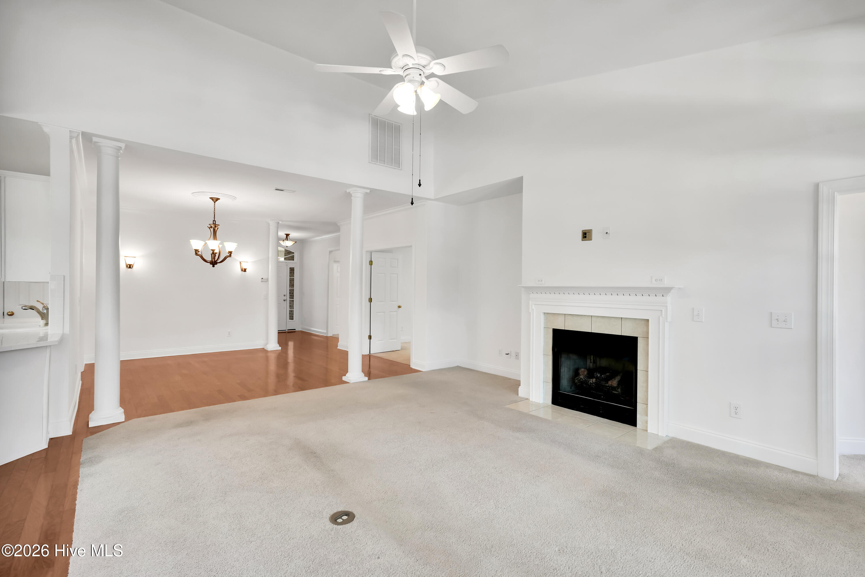 1009 N Sanderling Drive Property Photo 5