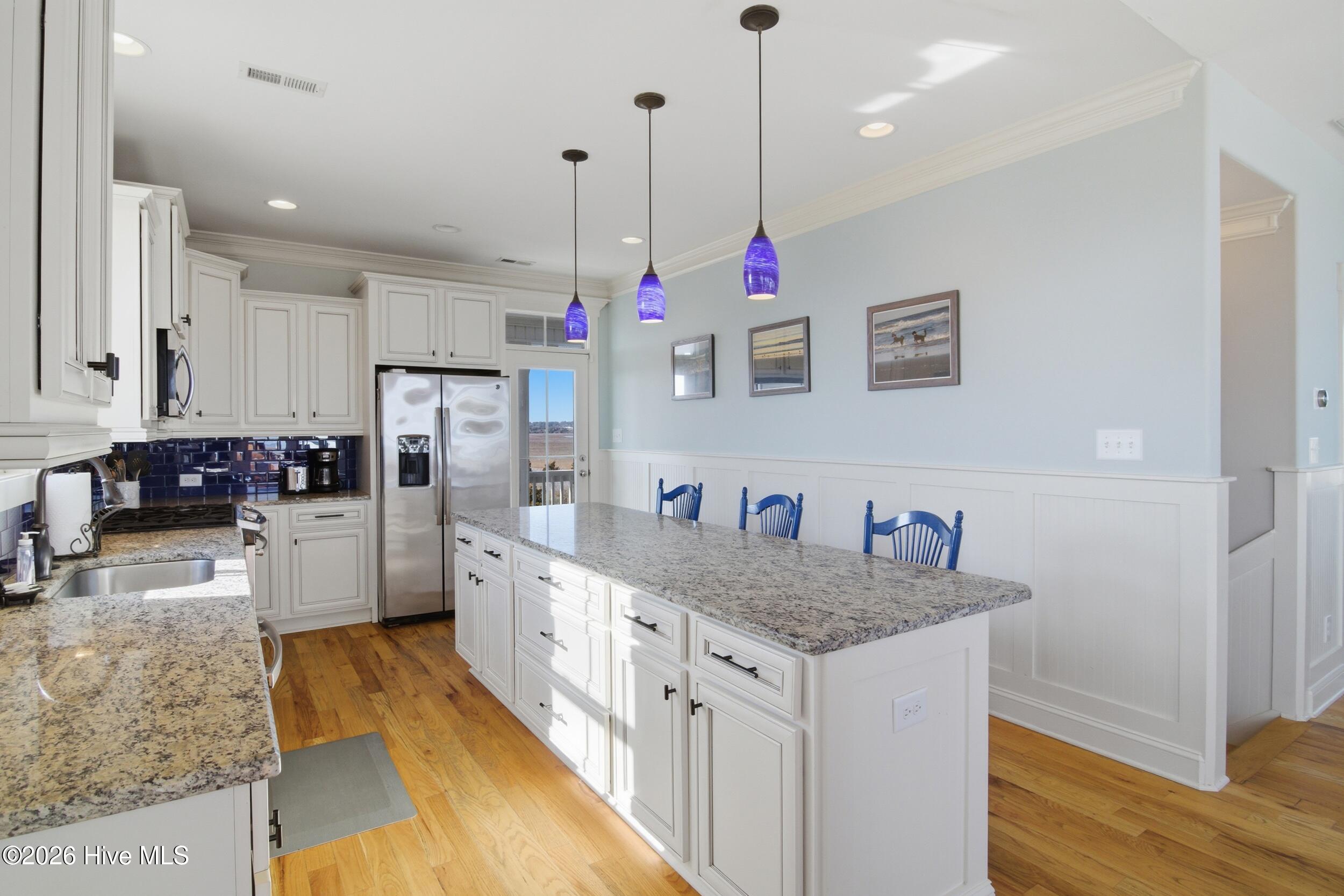 1254 Ocean Boulevard W Property Photo 4