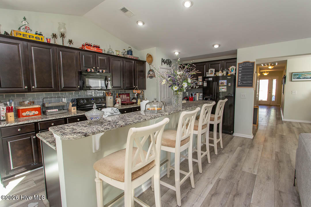 2086 Castlebridge Court Nw Property Photo 16