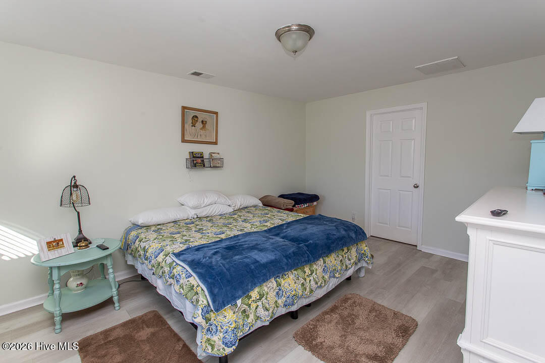 2086 Castlebridge Court Nw Property Photo 20