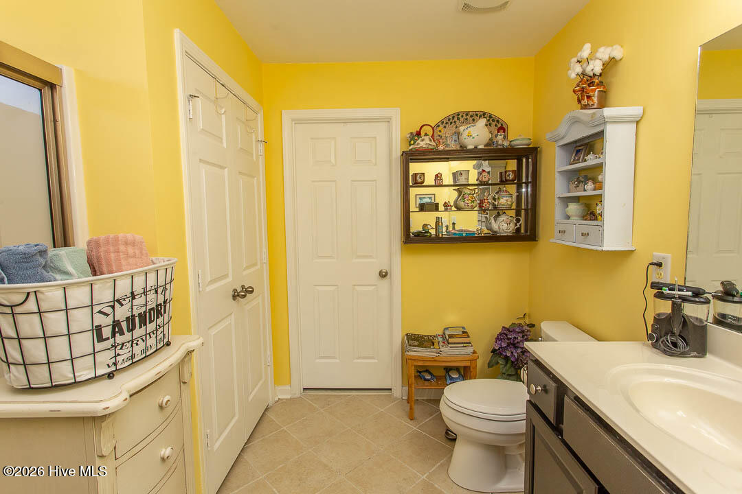 2086 Castlebridge Court Nw Property Photo 23
