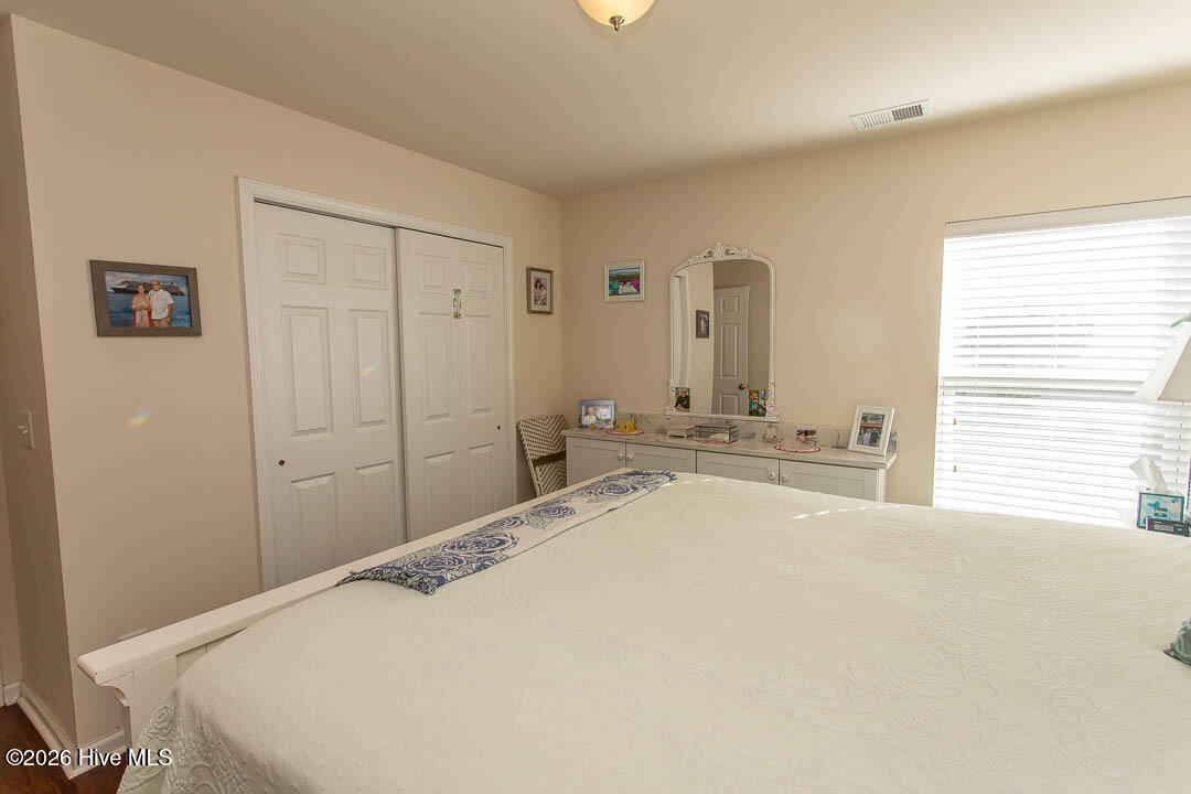 2086 Castlebridge Court Nw Property Photo 26