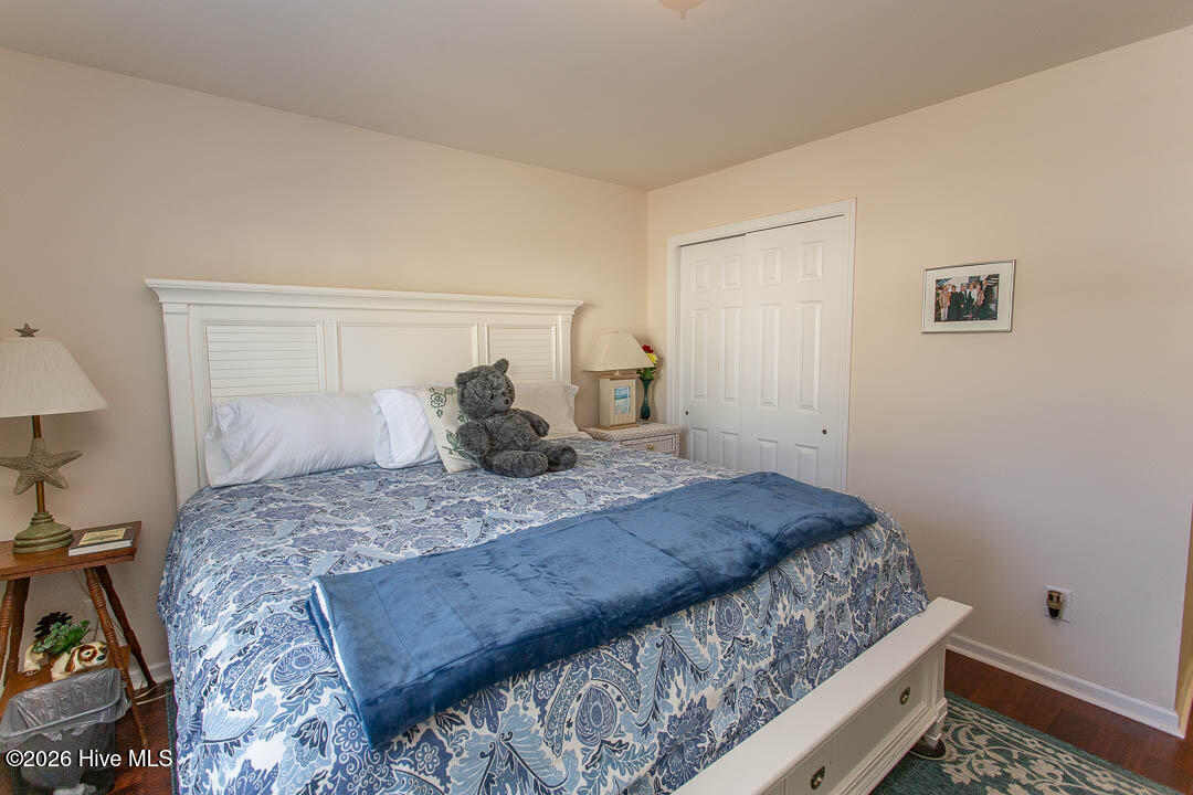 2086 Castlebridge Court Nw Property Photo 28