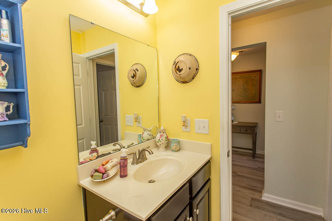 2086 Castlebridge Court Nw Property Photo 30