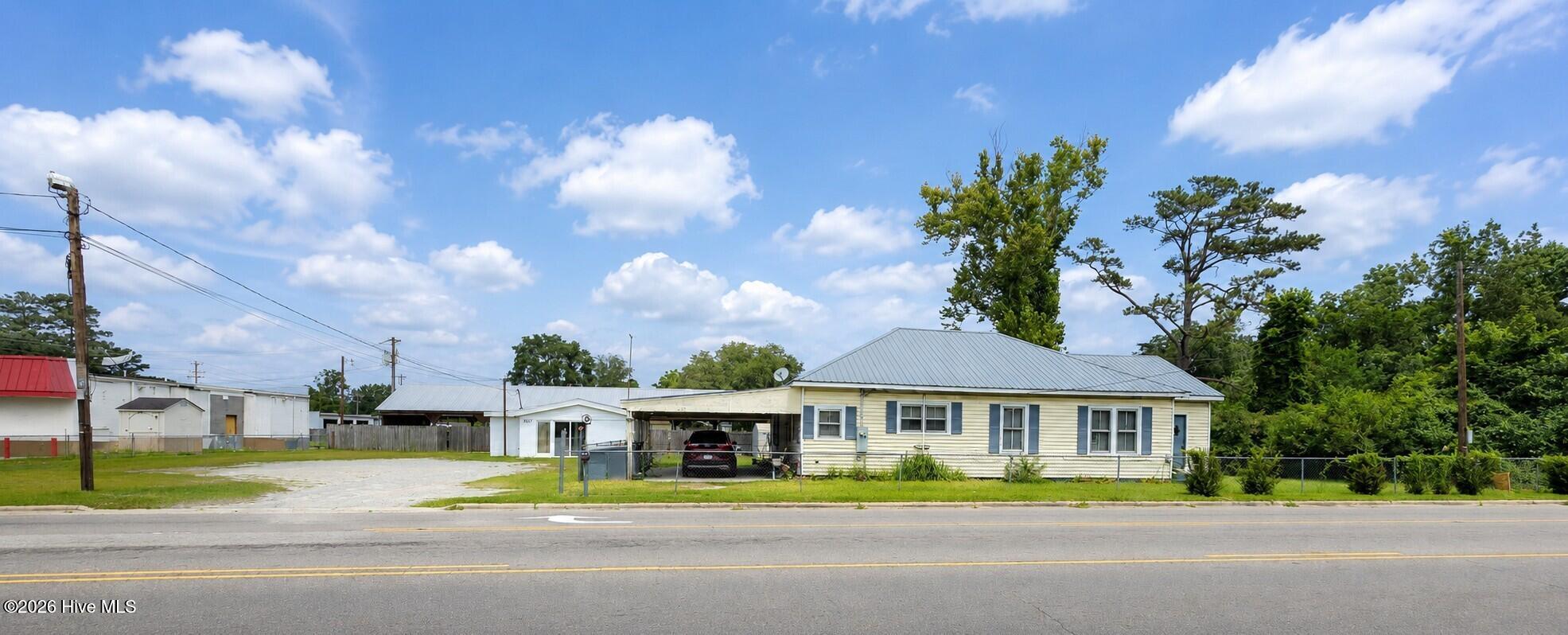 4009 Holly Shelter Road Property Photo 1