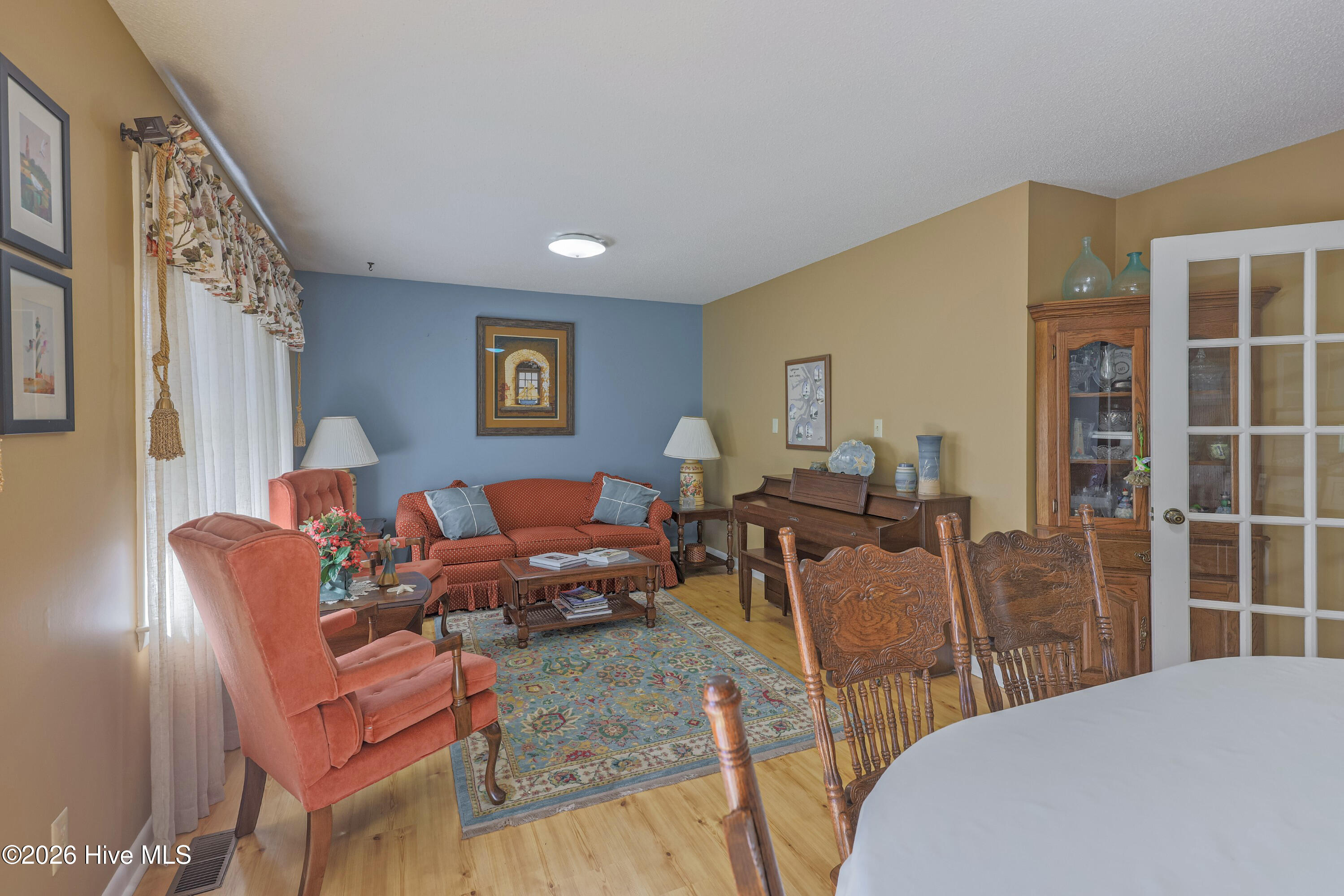 163 Washington Circle Property Photo 12