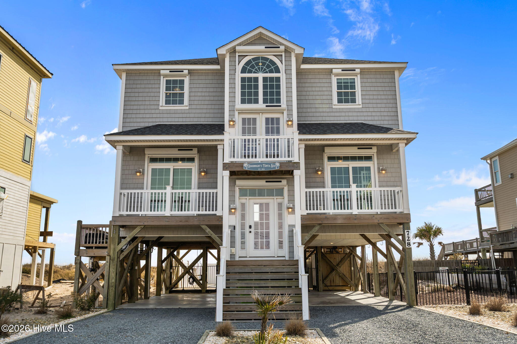 728 New River Inlet Road Property Photo 2