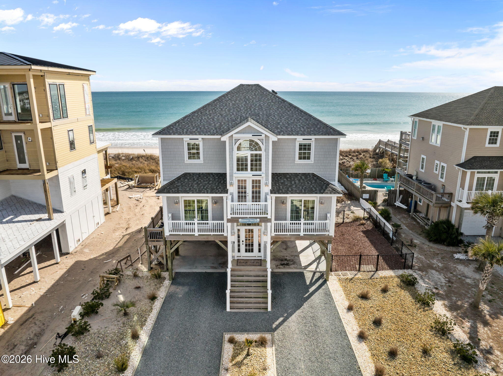 728 New River Inlet Road Property Photo 3