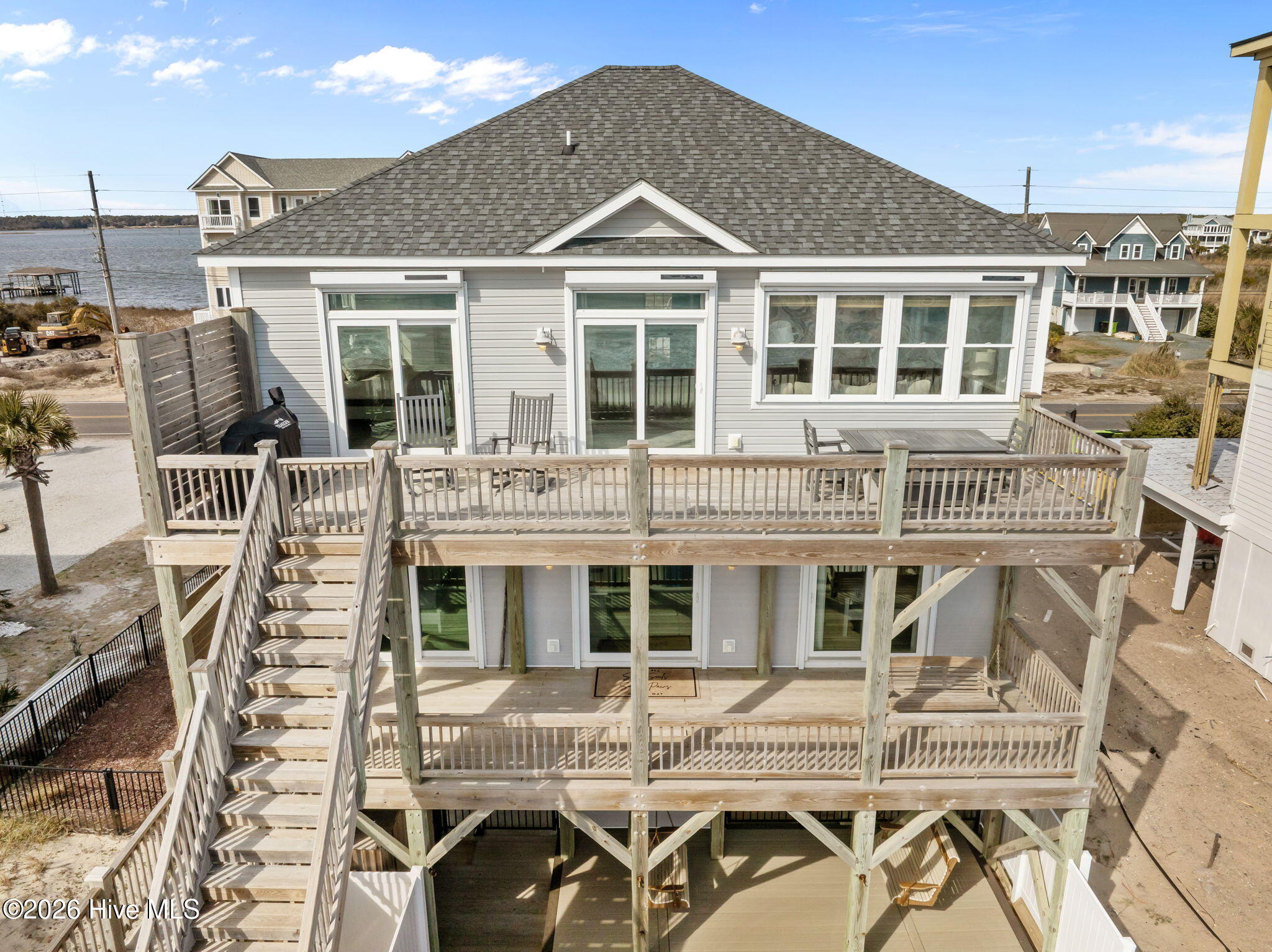 728 New River Inlet Road Property Photo 7