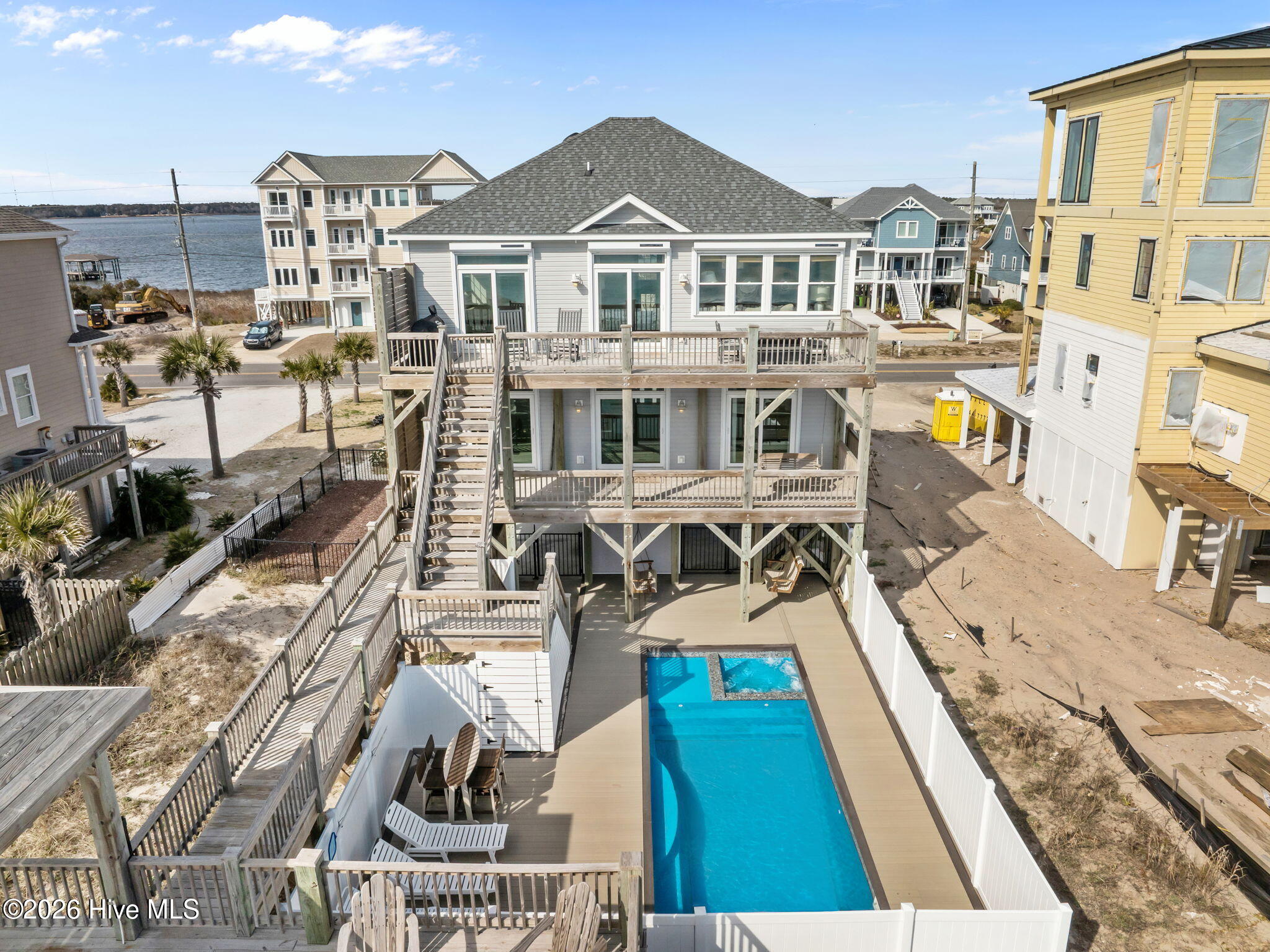 728 New River Inlet Road Property Photo 8