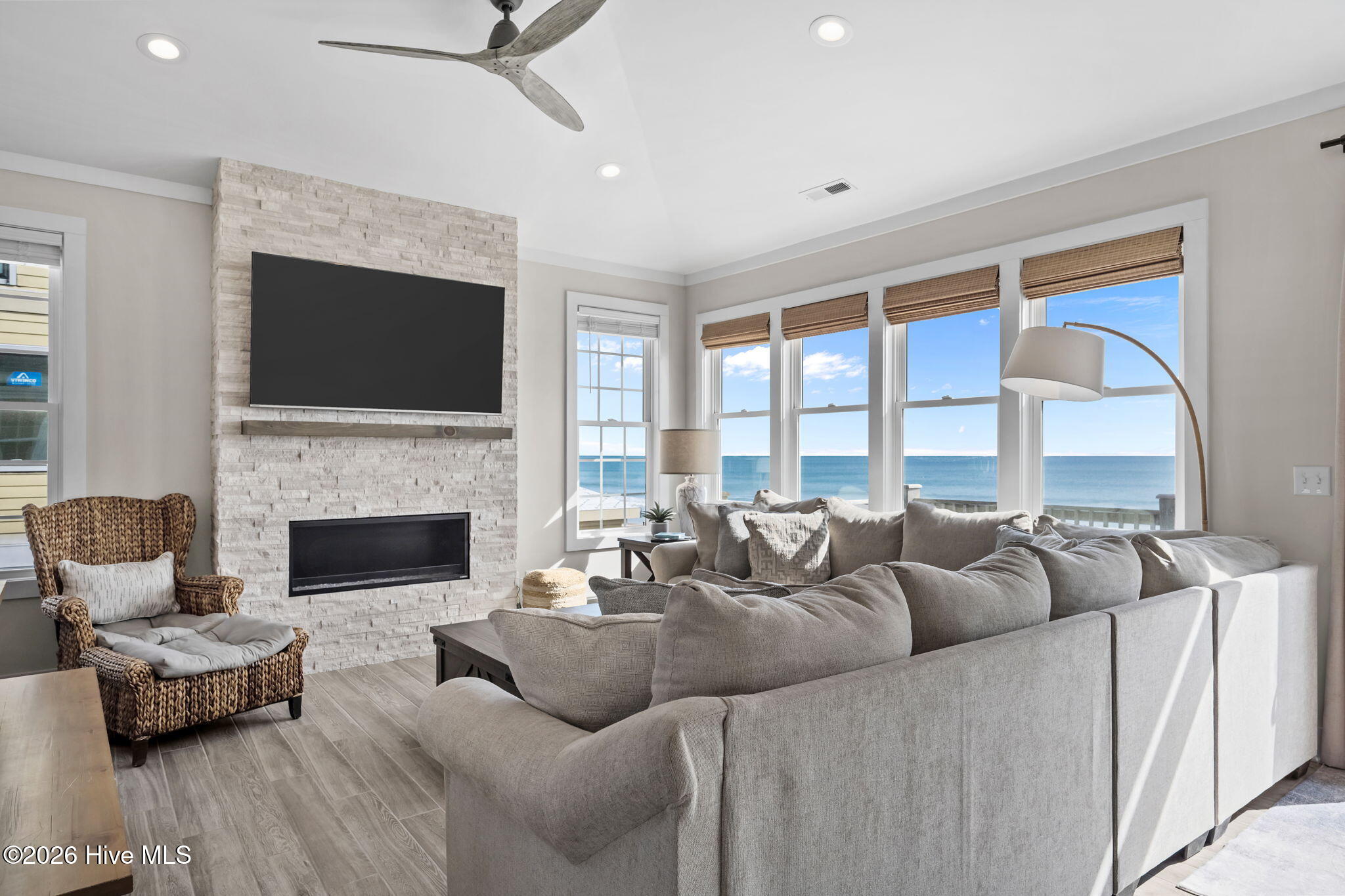 728 New River Inlet Road Property Photo 23