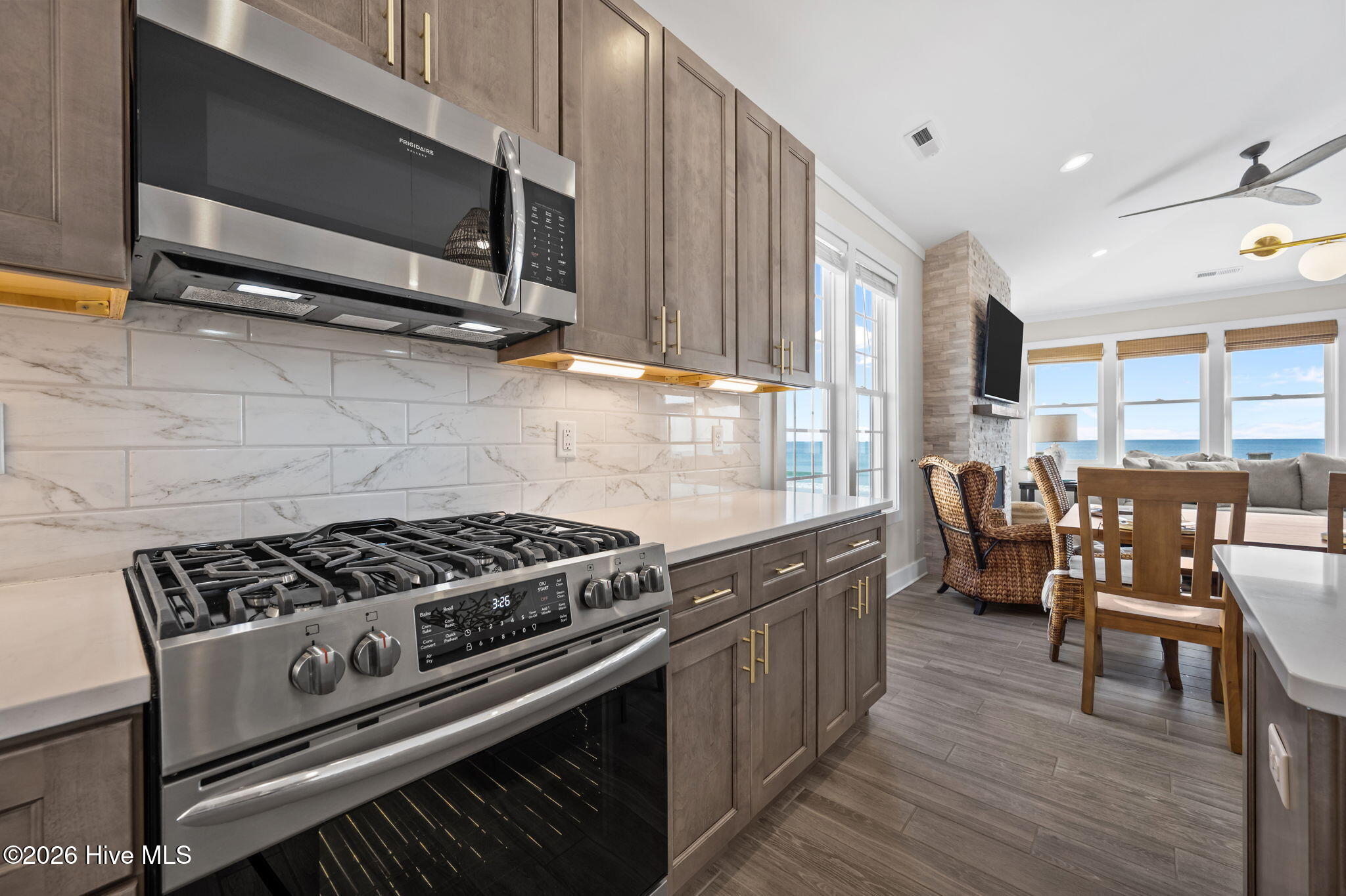 728 New River Inlet Road Property Photo 29
