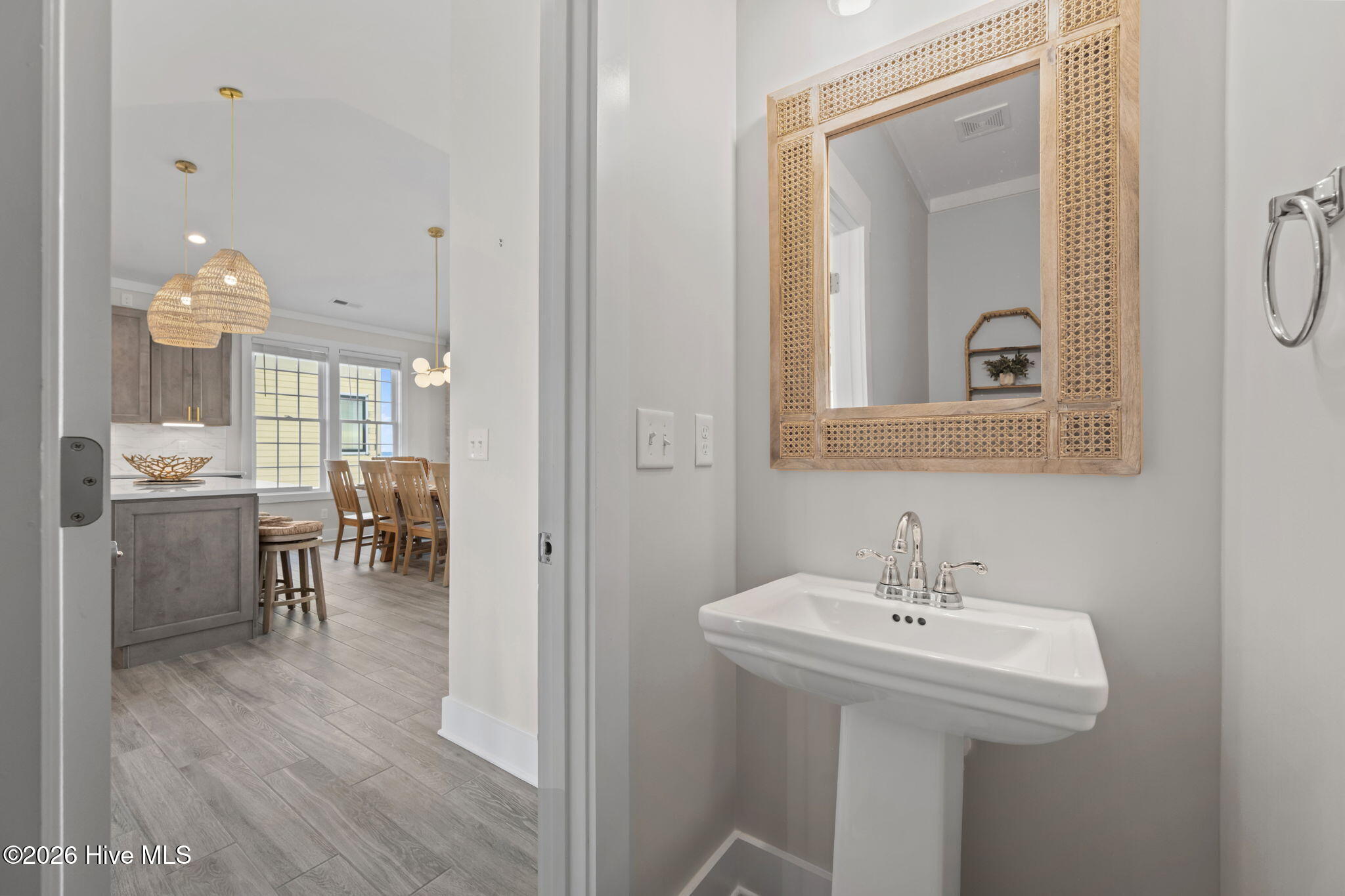 728 New River Inlet Road Property Photo 32