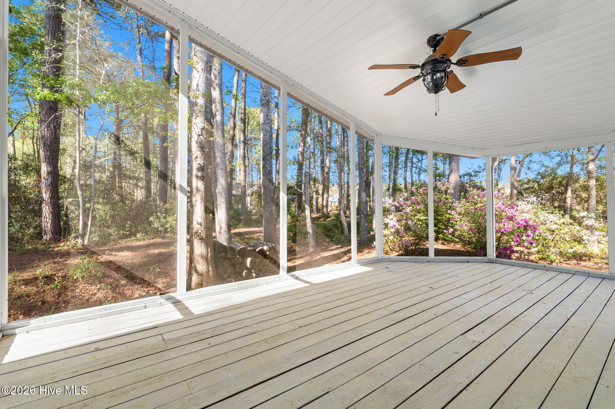501 Deer Path Property Photo 3