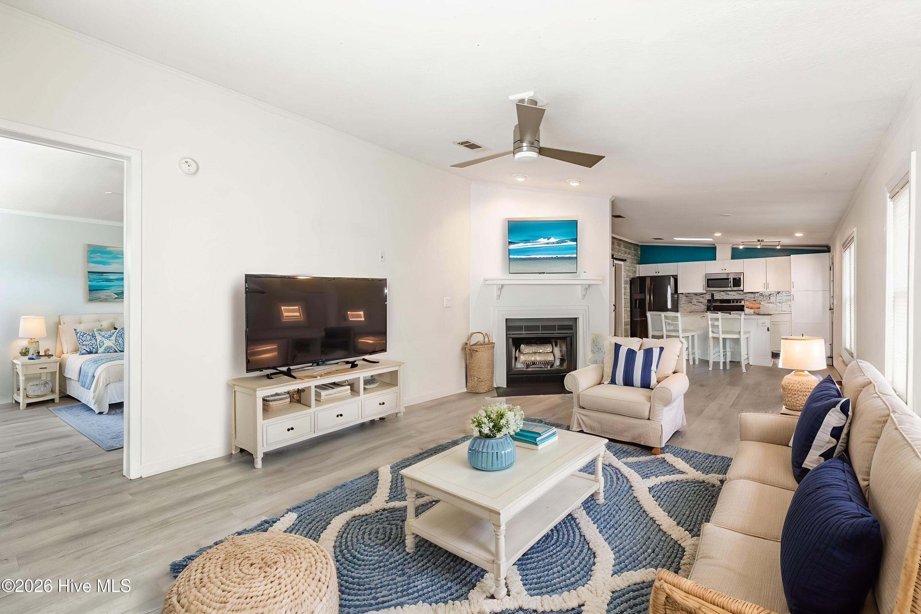 501 Deer Path Property Photo 4