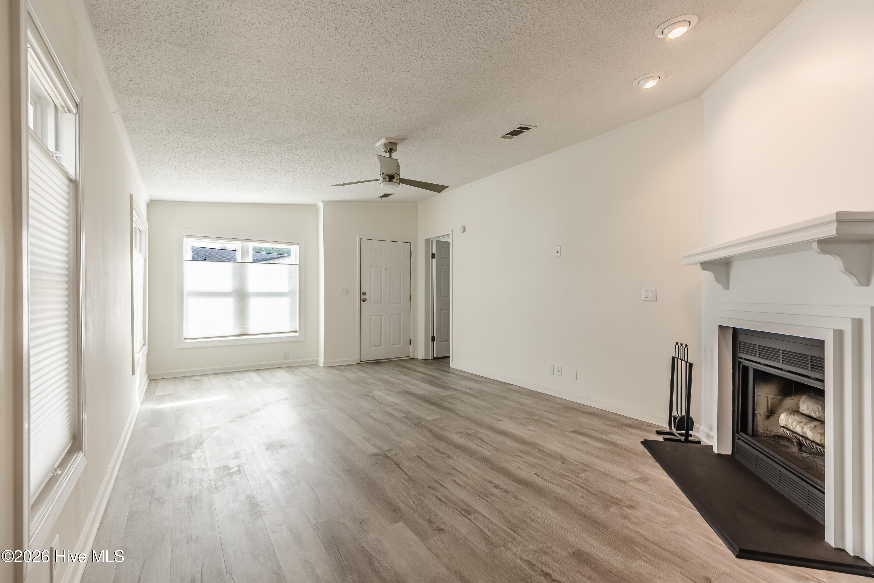 501 Deer Path Property Photo 7