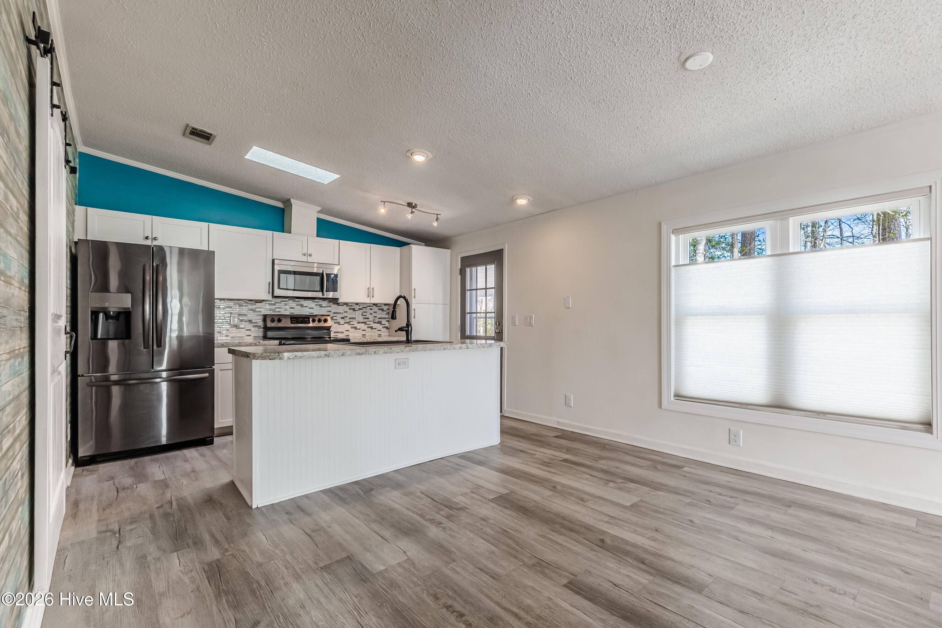 501 Deer Path Property Photo 17