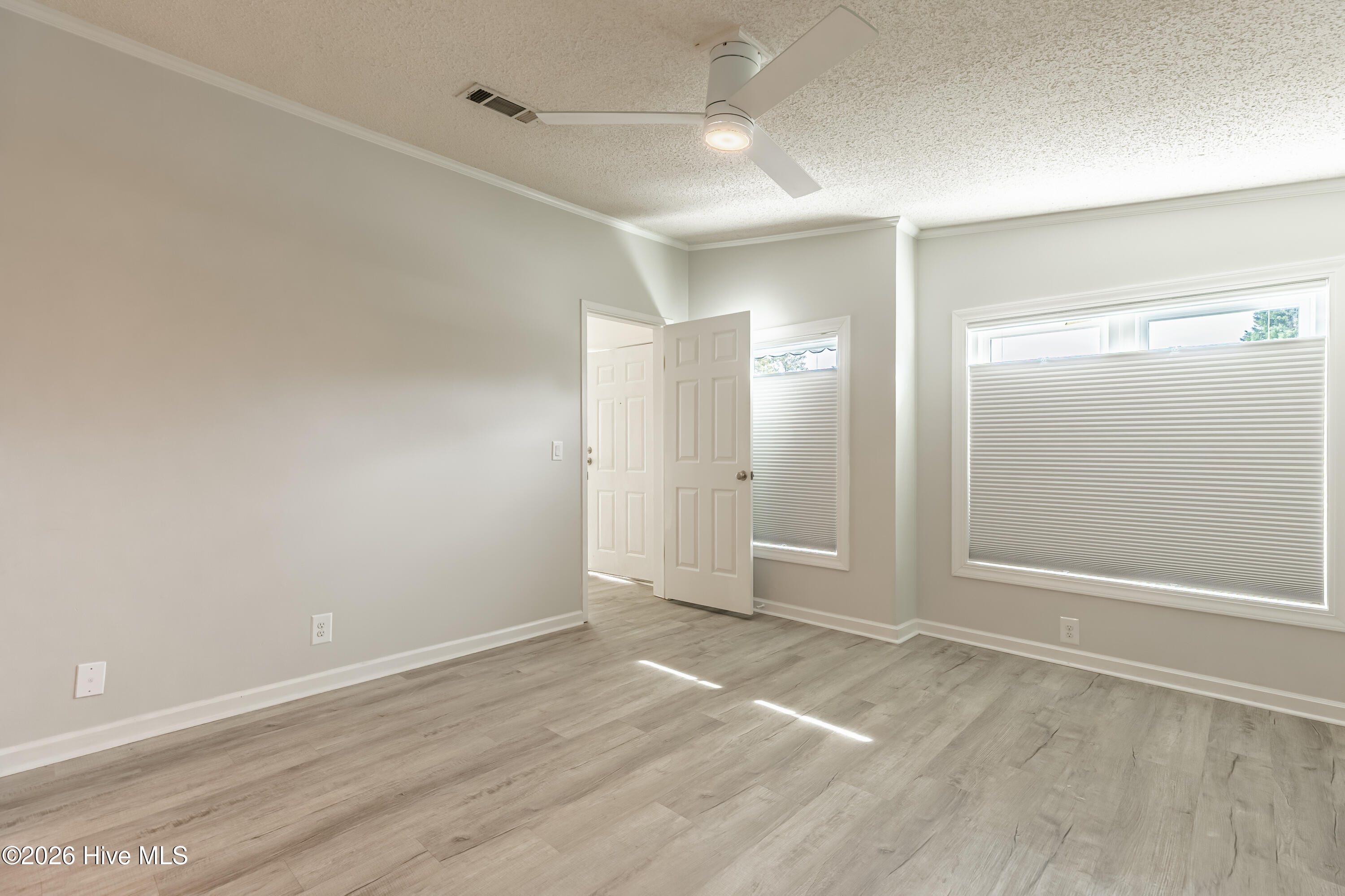 501 Deer Path Property Photo 31