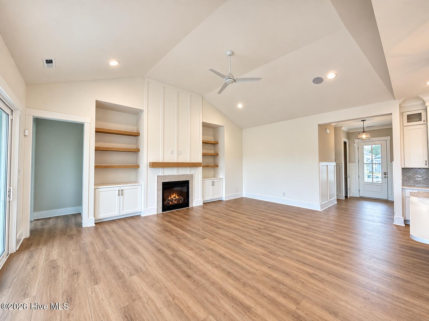 1543 St Vincent Drive Sw Property Photo 7