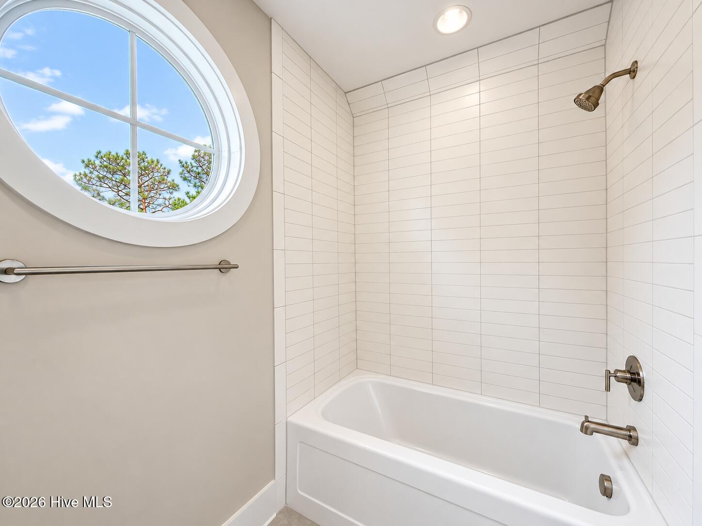 1543 St Vincent Drive Sw Property Photo 29