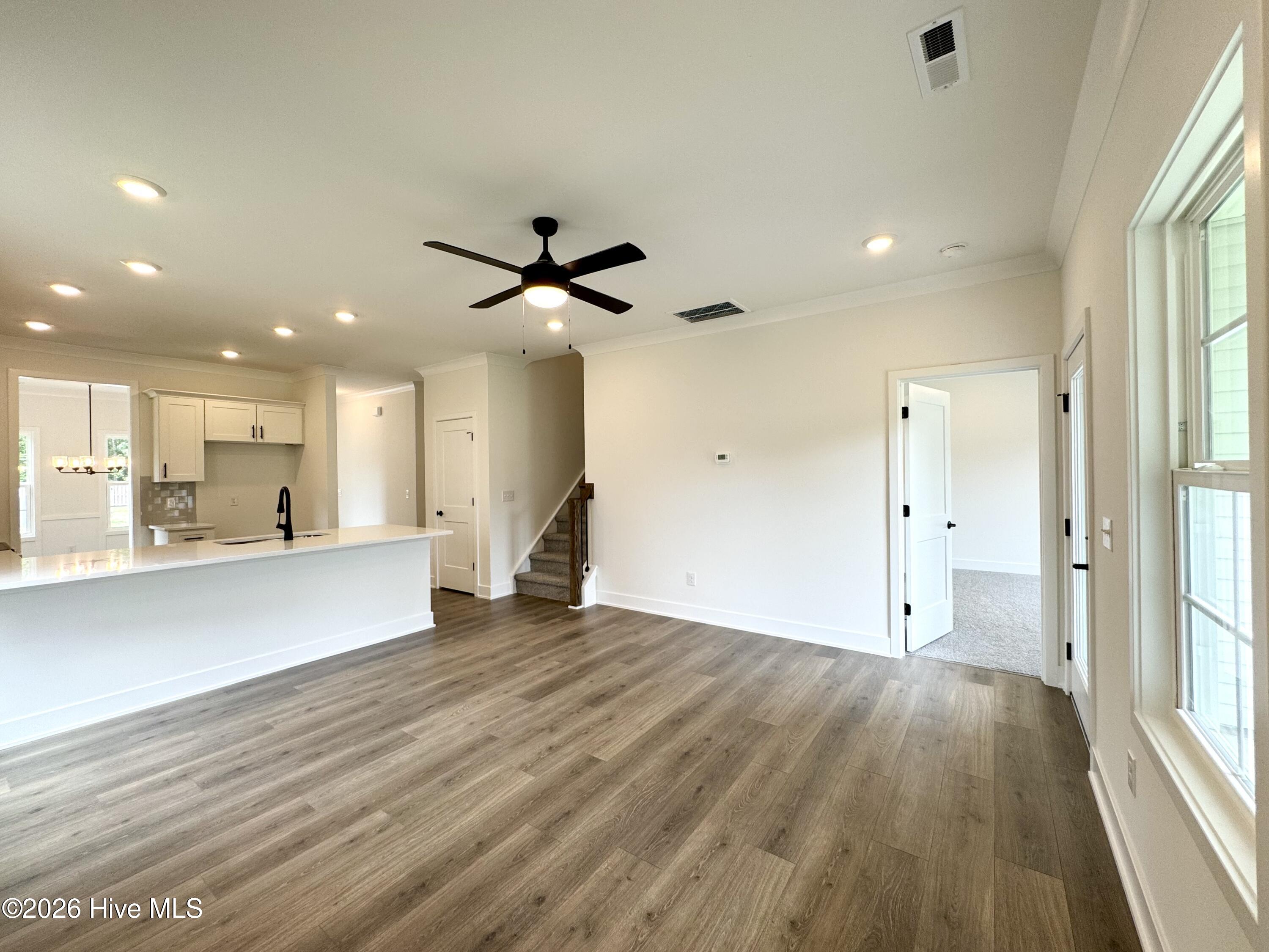 555 Timbercrest Circle Se Property Photo 11