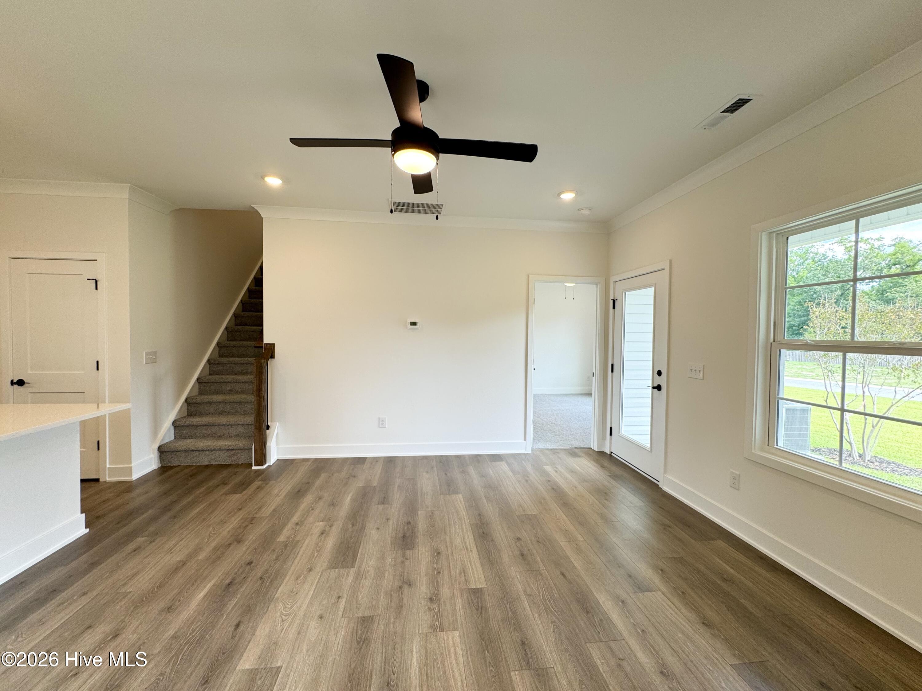 555 Timbercrest Circle Se Property Photo 12