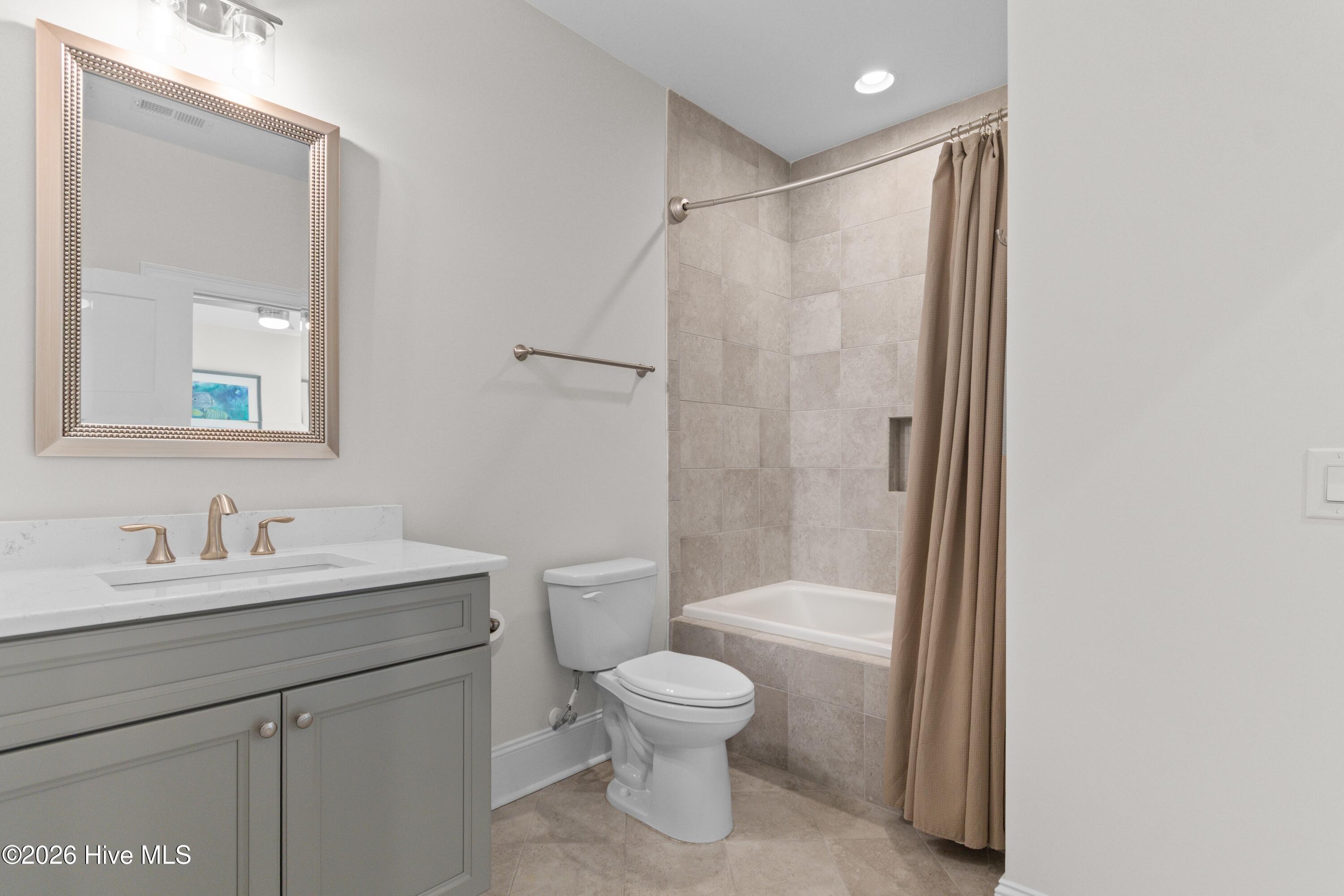 620 Eastwood Park Road Unit 14b Property Photo 30