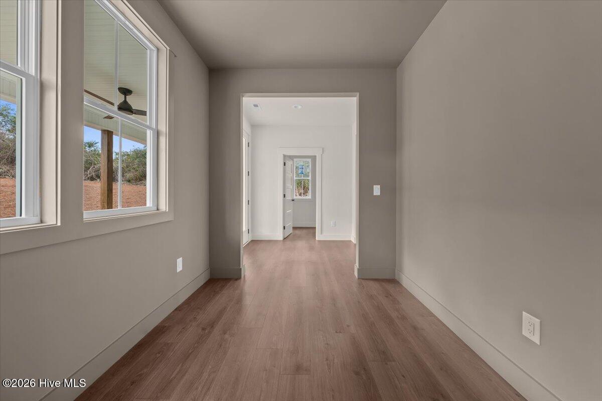 255 N Hale Street Property Photo 7