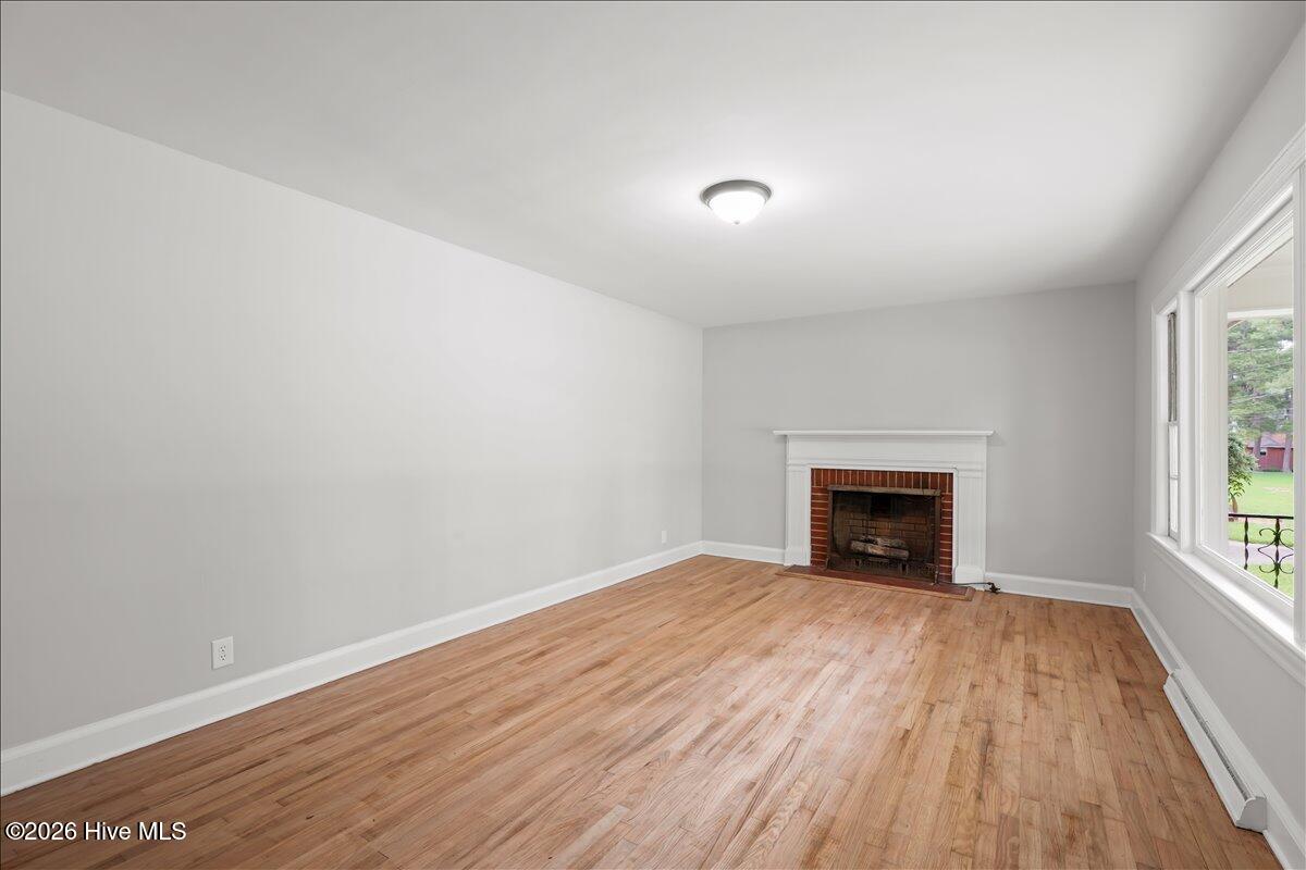 920 Cedarbrook Drive Property Photo 3
