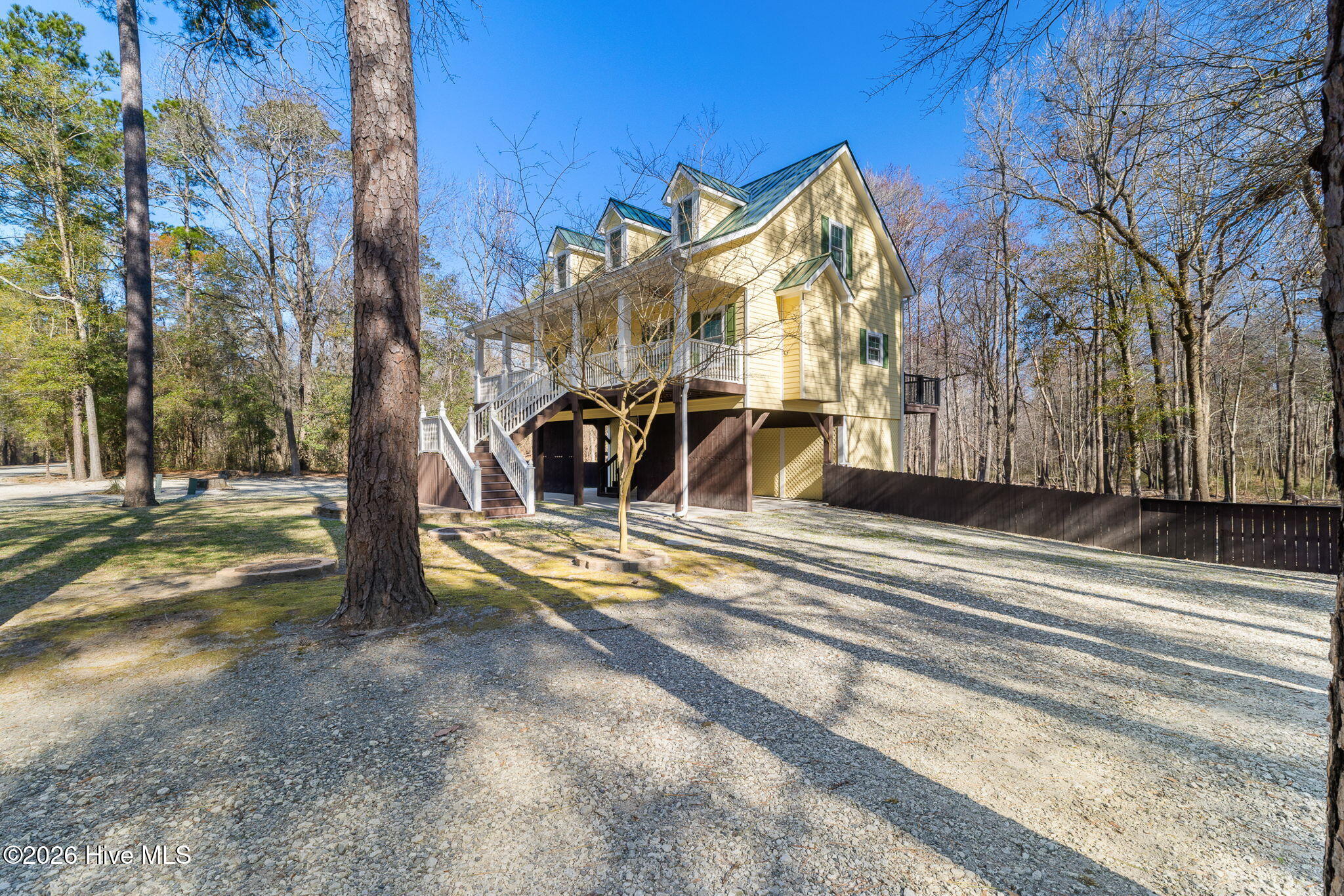 815 Riverview Drive Property Photo 5