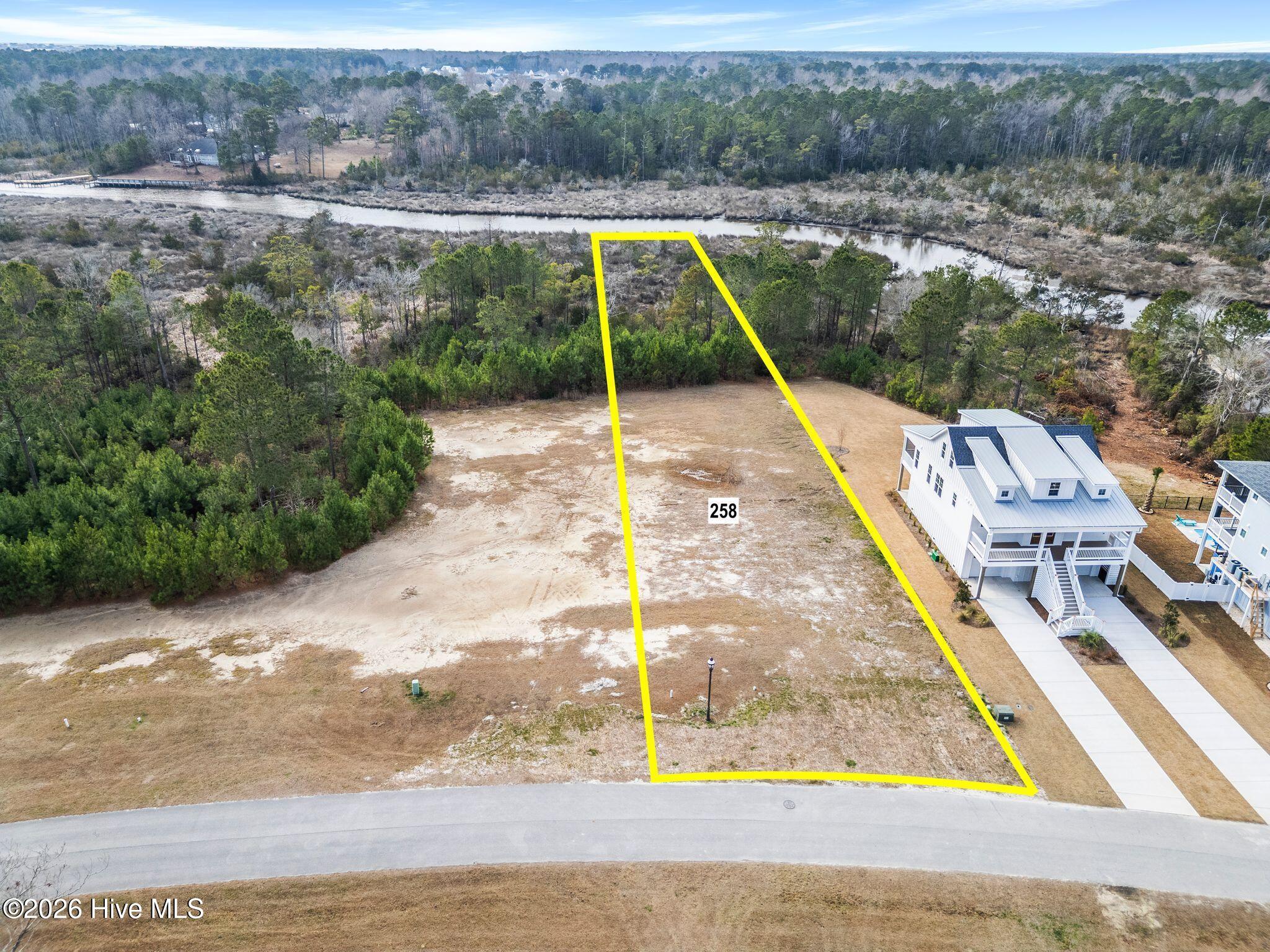 258 1021 Kings Creek Crossing Property Photo 4