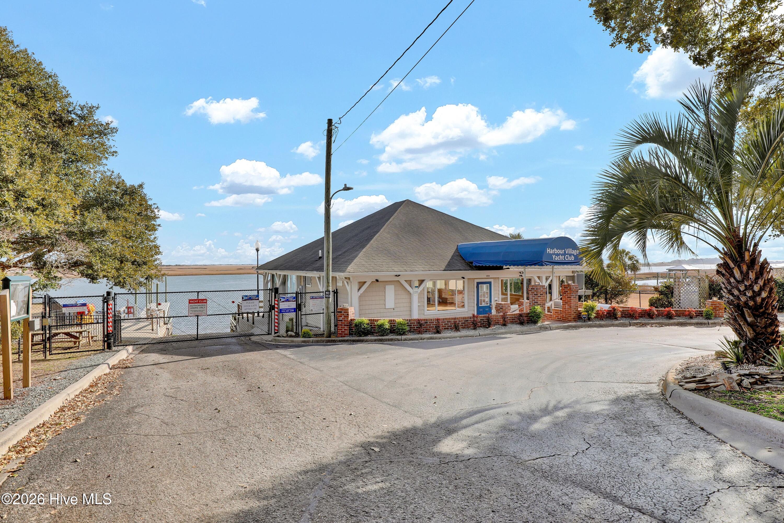 496 Captain Beam Boulevard Property Photo 37