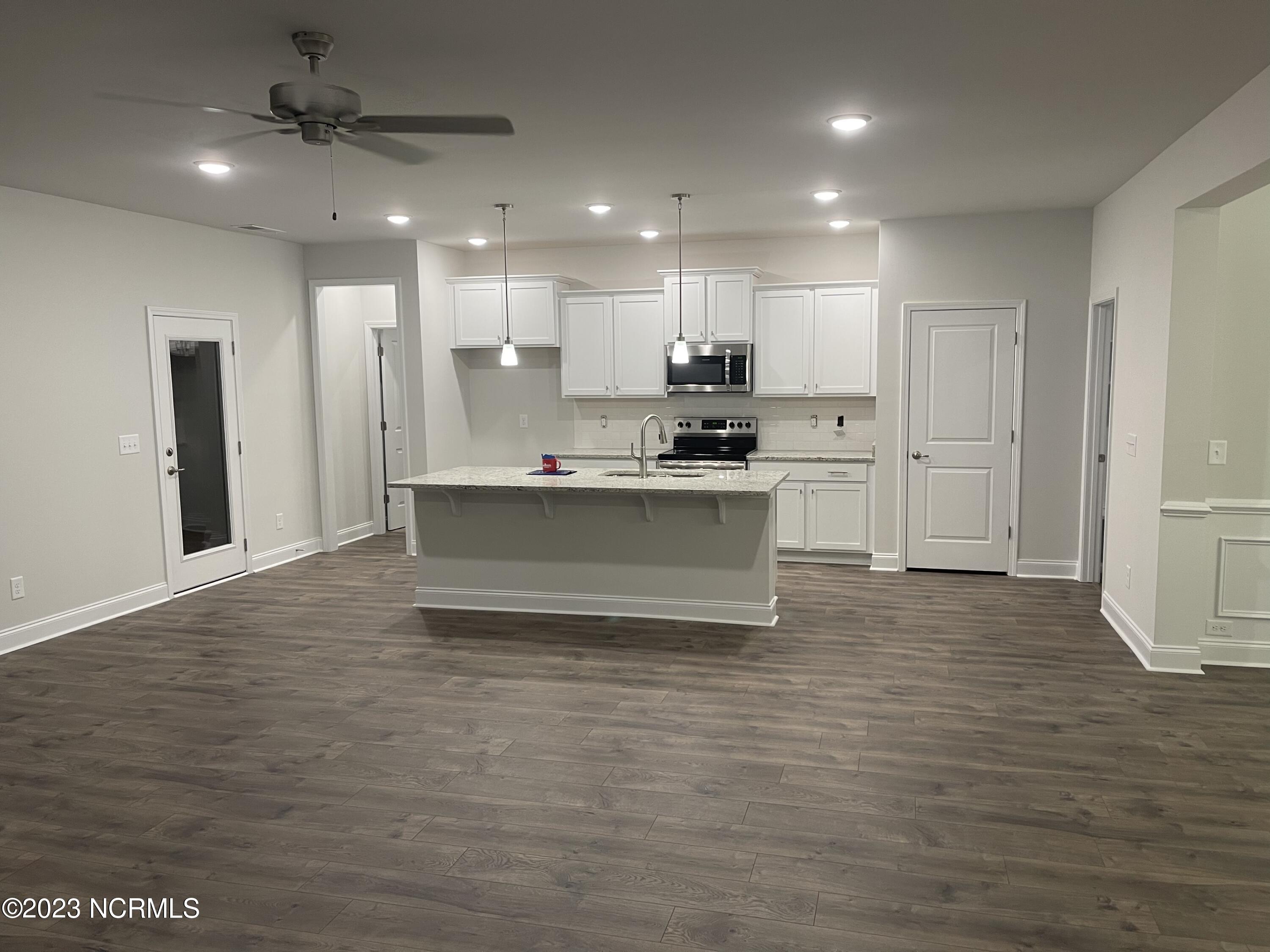 156 Seashore Street Property Photo 7