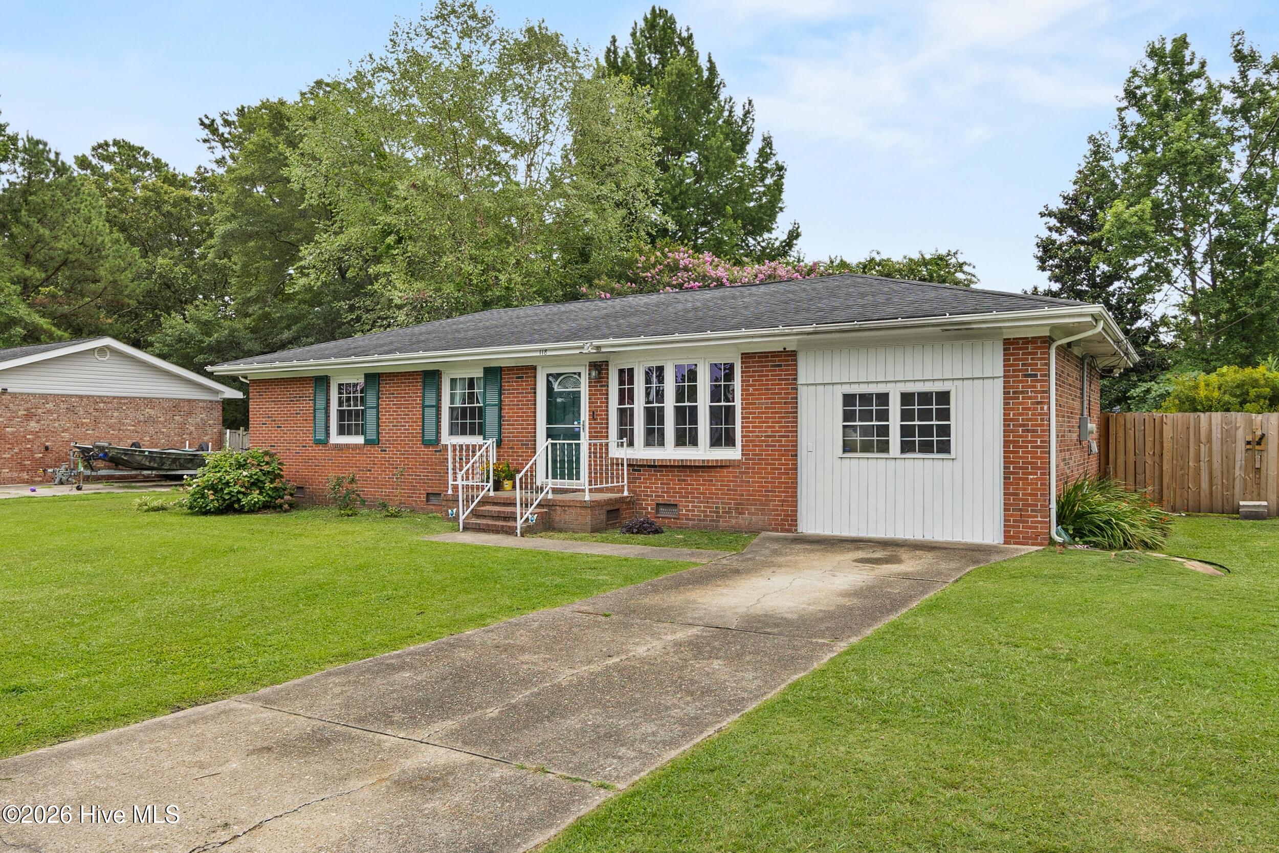 118 Princeton Drive Property Photo 2