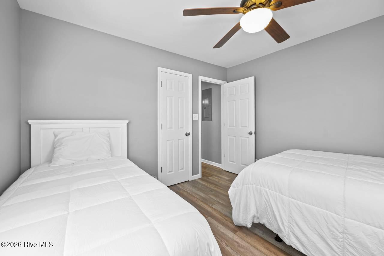 2005 Ocean Drive Property Photo 13
