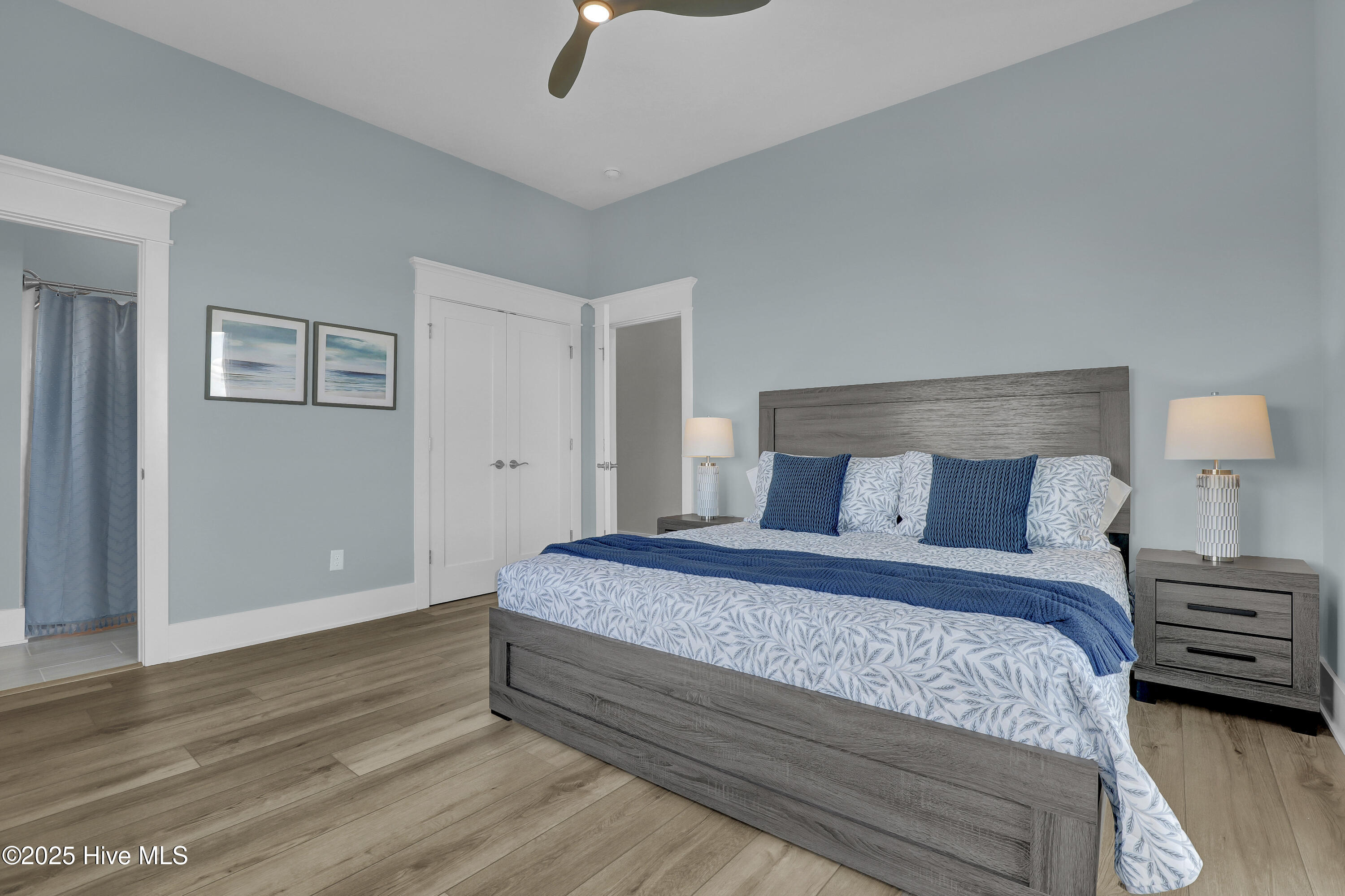 825 S Topsail Drive Property Photo 17