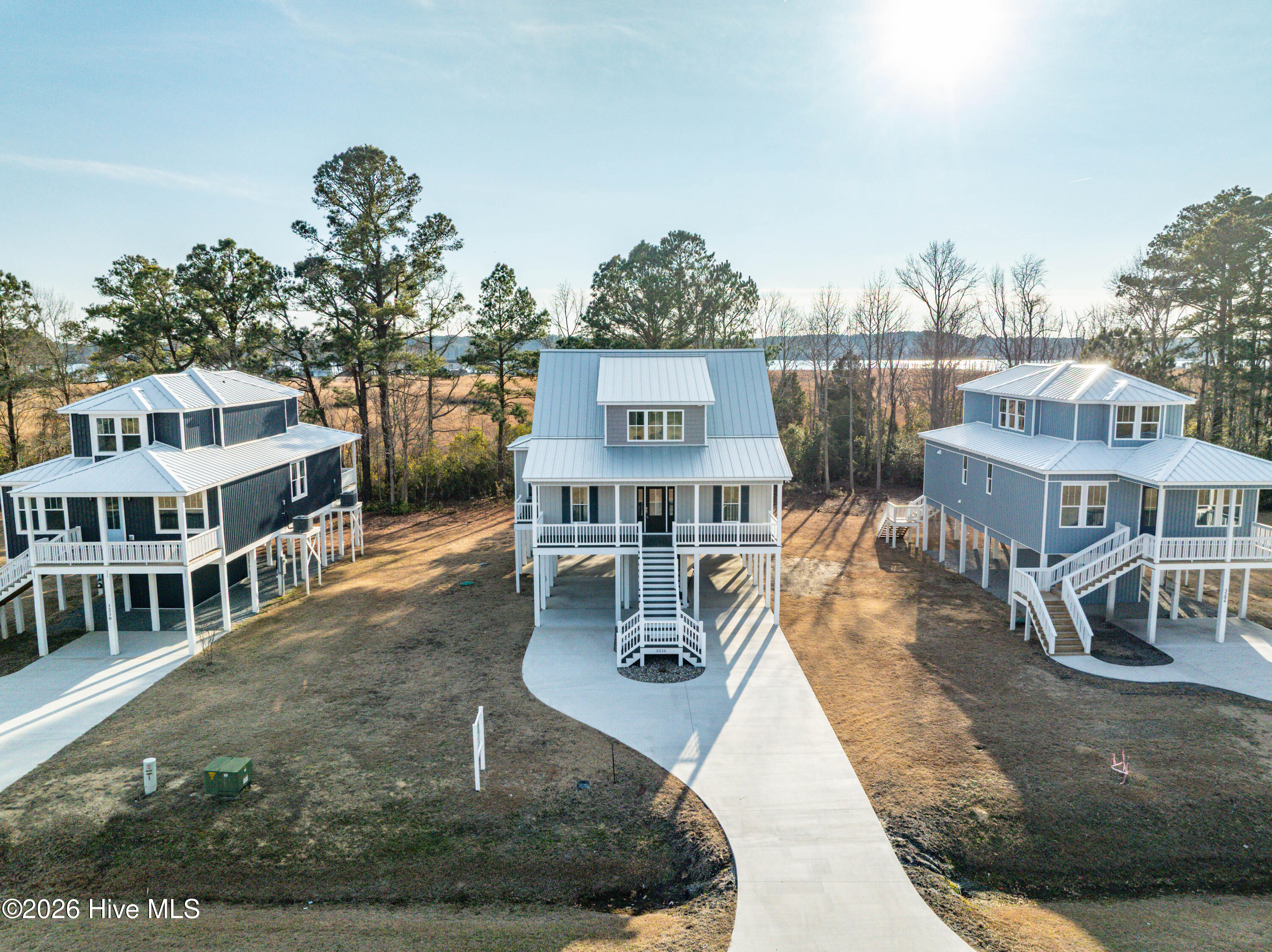 3216 Whichards Beach Road Property Photo 1