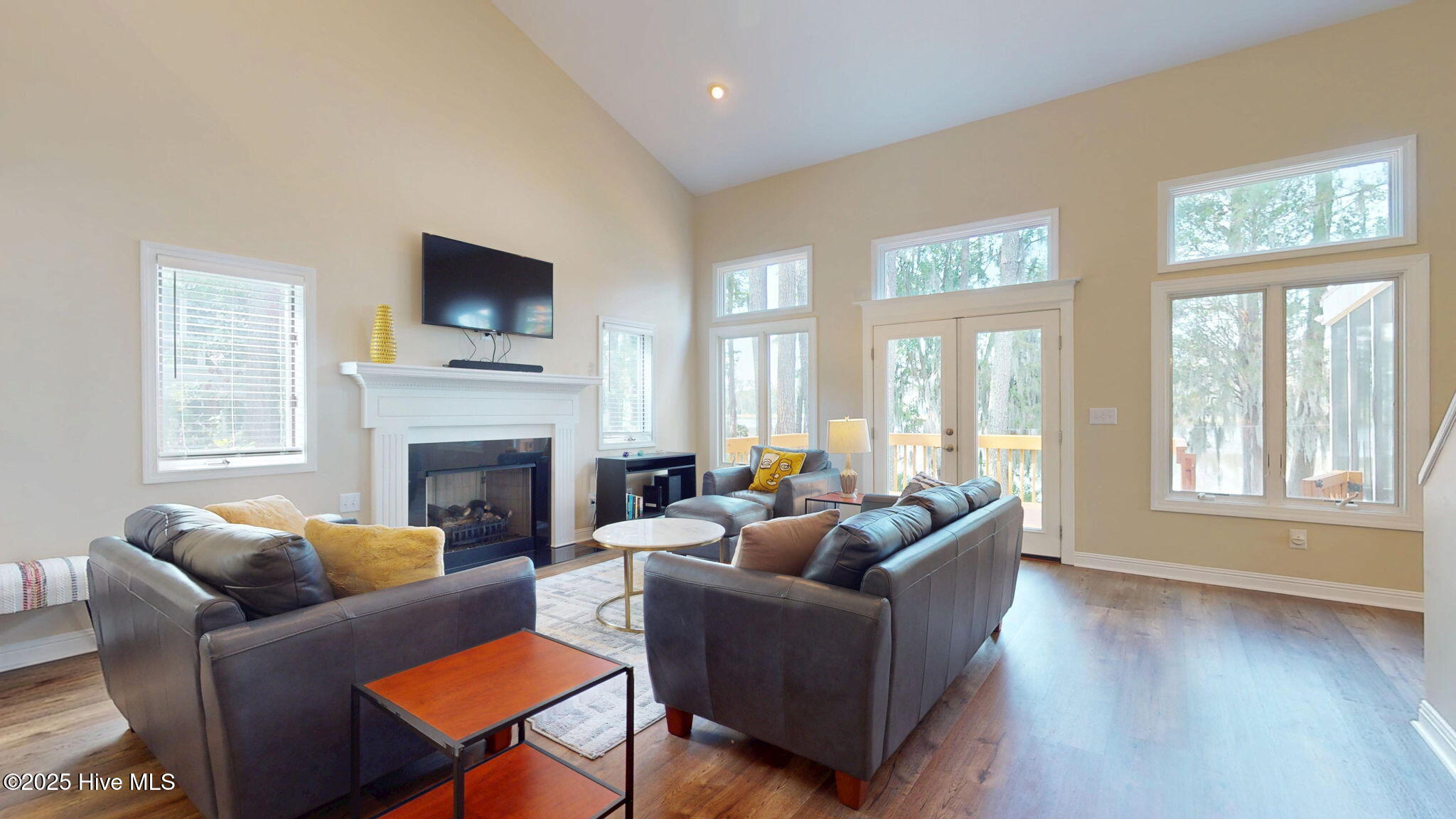 5410 Trade Winds Road Property Photo 4