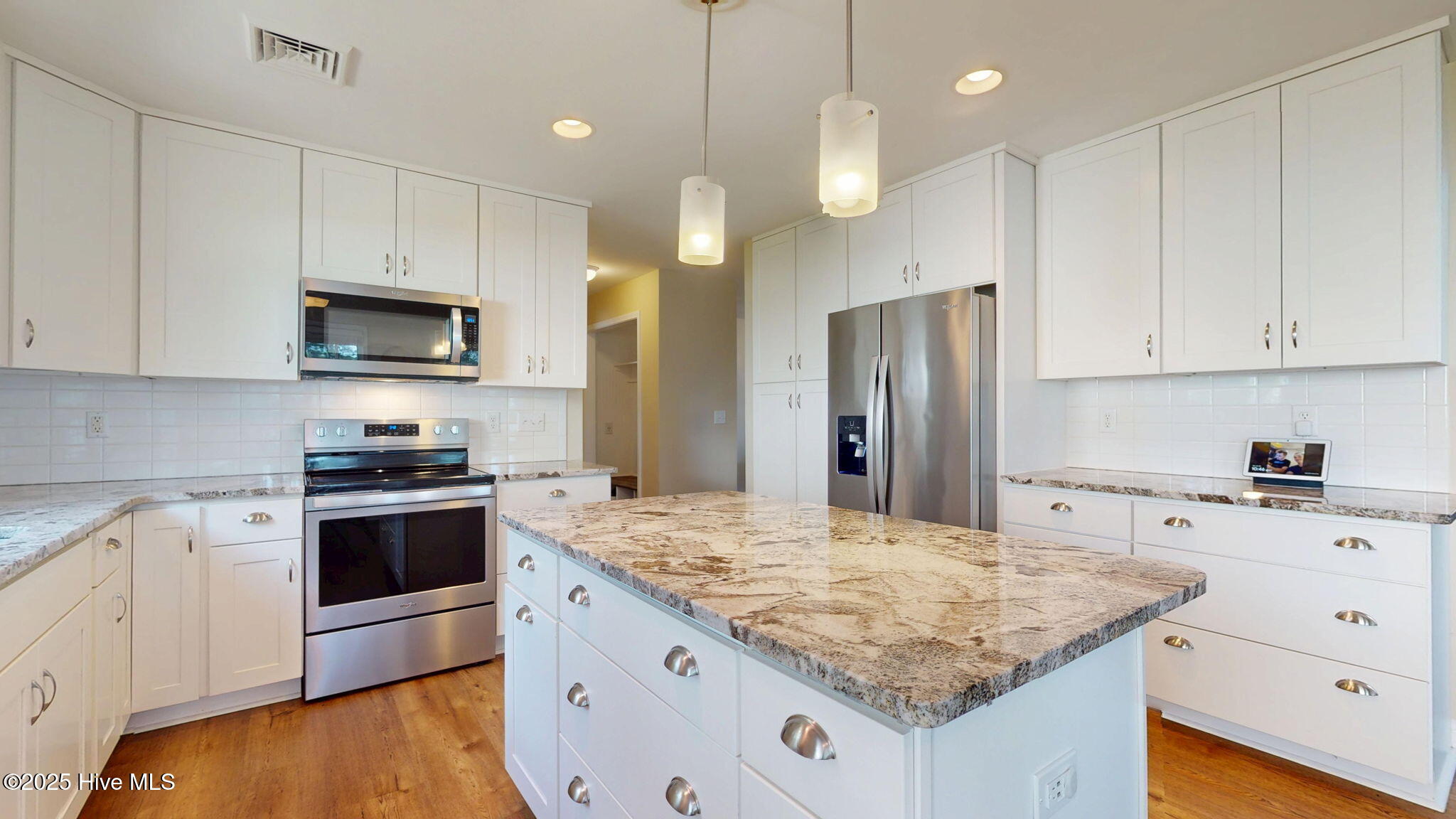 5410 Trade Winds Road Property Photo 16