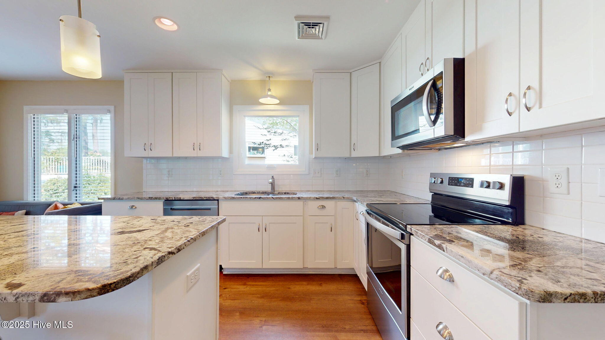 5410 Trade Winds Road Property Photo 17