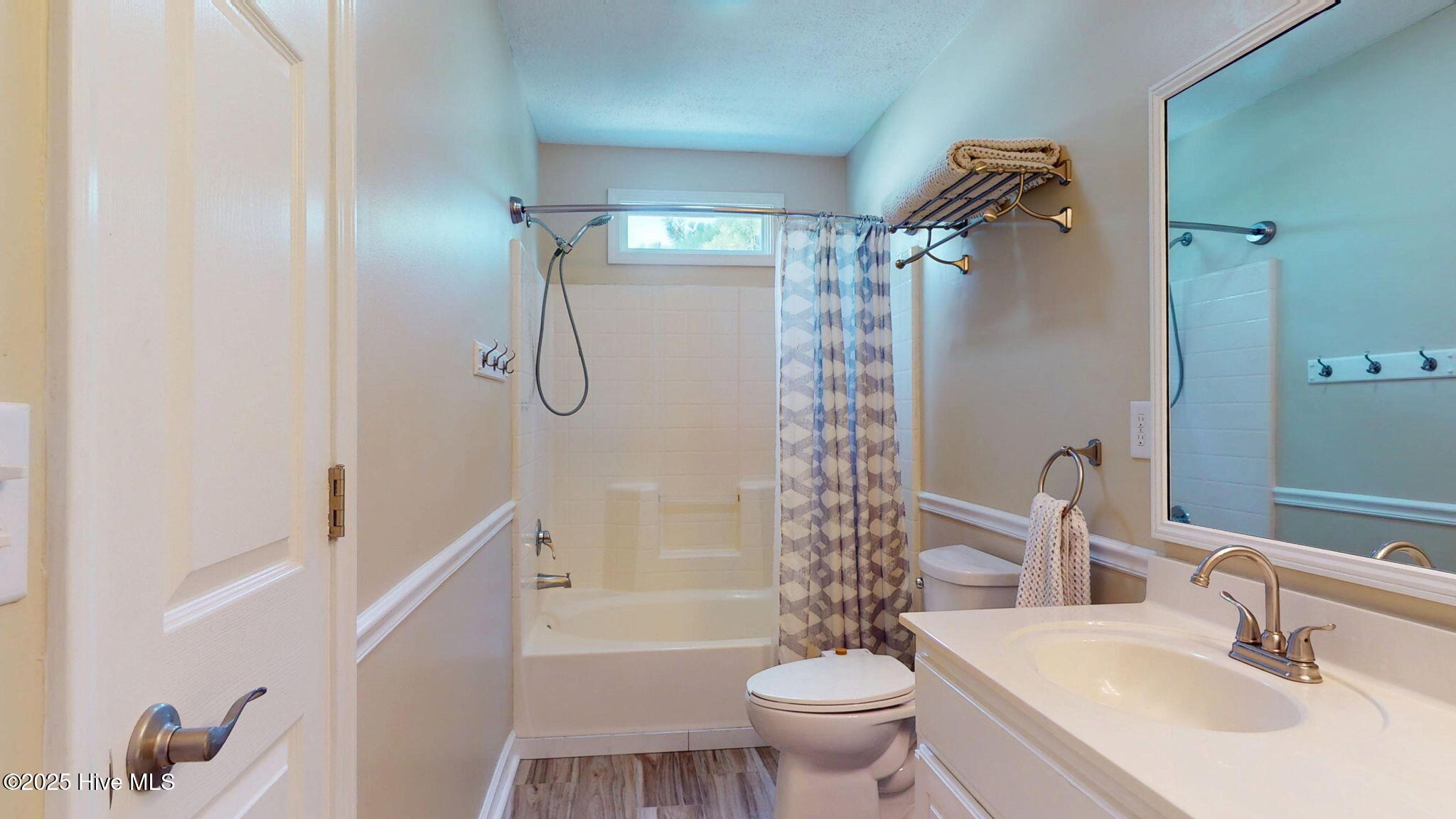 5410 Trade Winds Road Property Photo 23