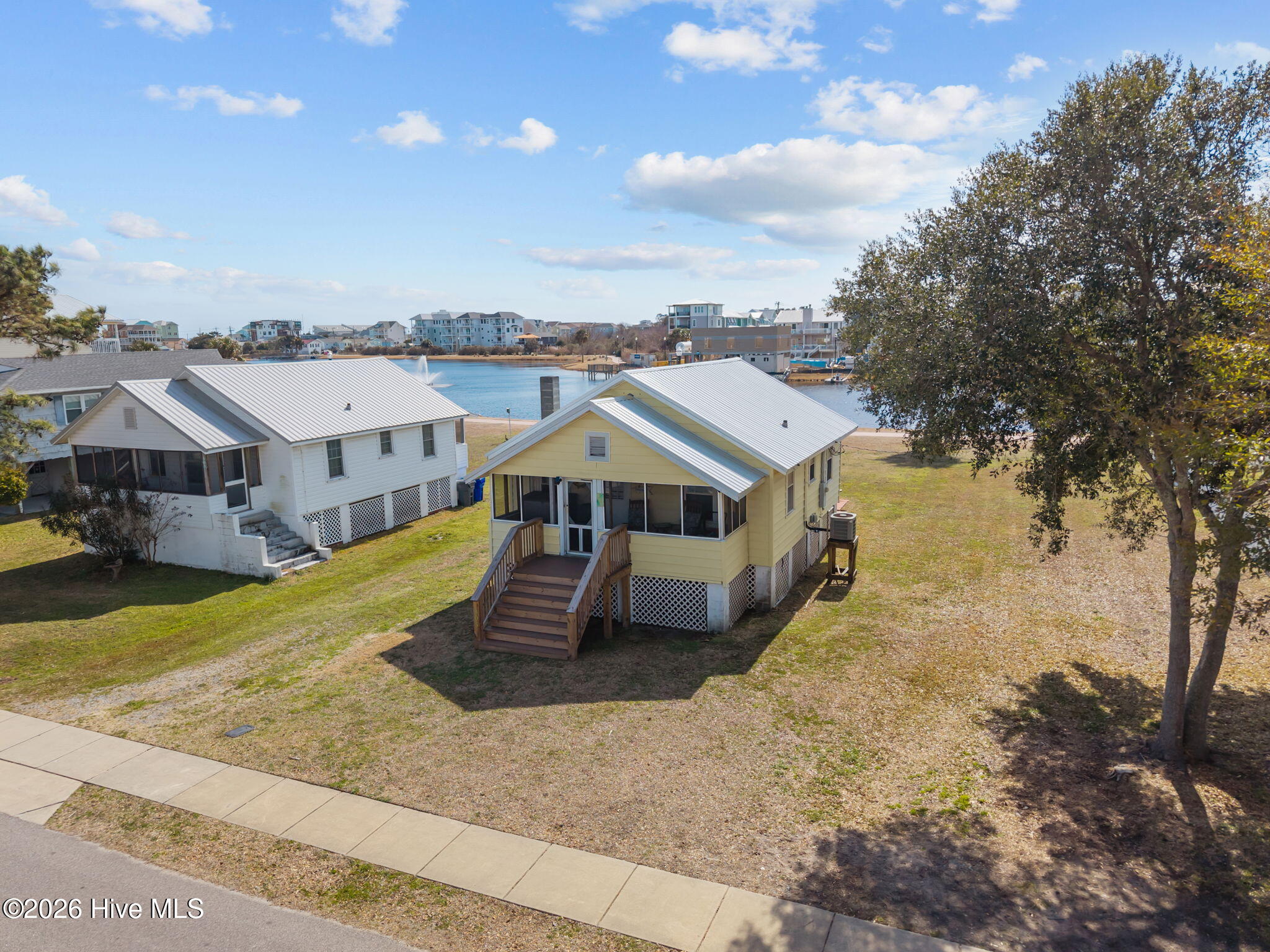 305 Atlanta Avenue Property Photo 1