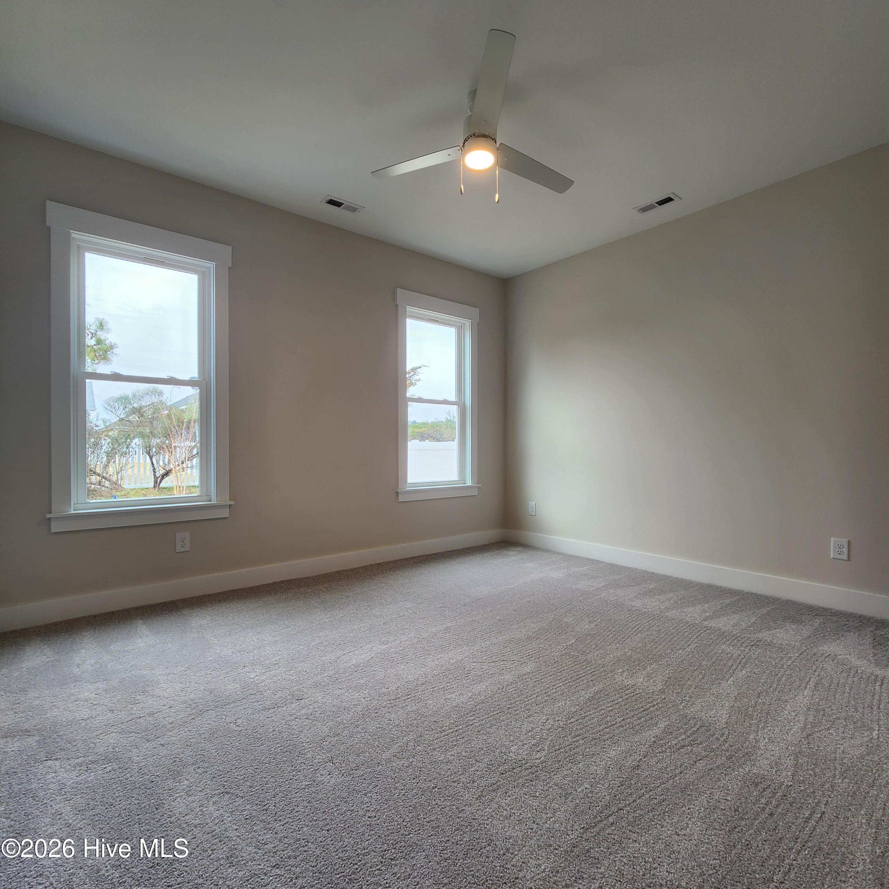 102 Bridge View Drive S Property Photo 14